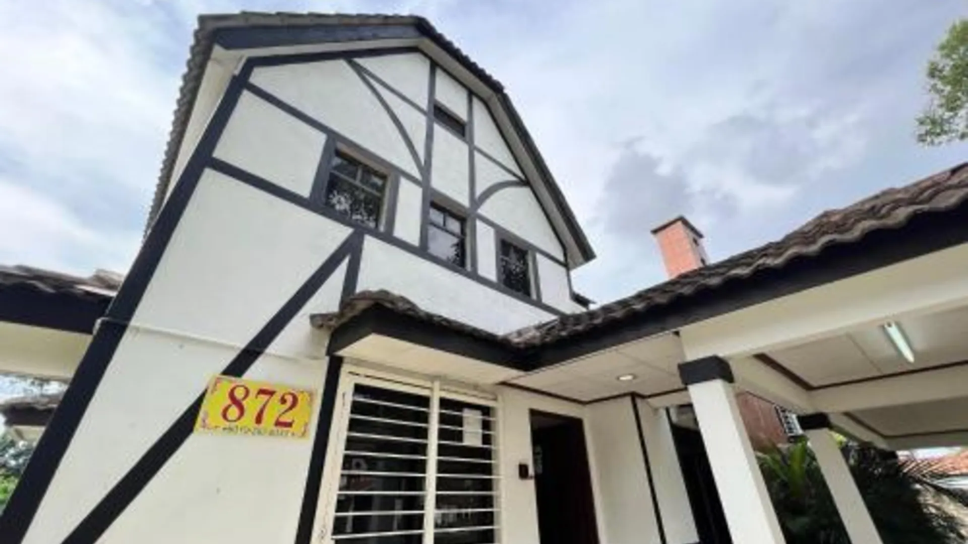 말라카 알러 가자의 빌라 (0m², 침실 4개, 프라이빗 욕실 2개) 3성급 게스트하우스 수영장