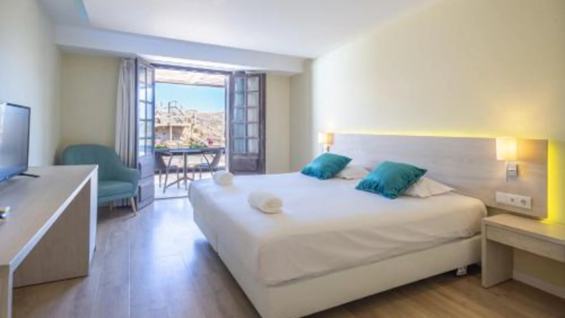 카스카이스 이스탈라짐 무차소 호텔 4성급 호텔 스위트룸