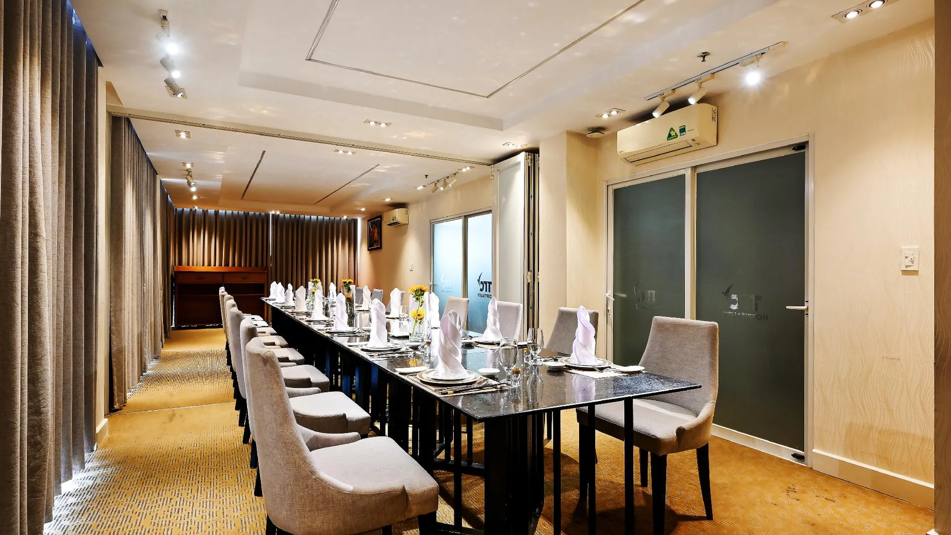 호치민 TTC 호텔 디럭스 공항 3성급 호텔 스위트룸