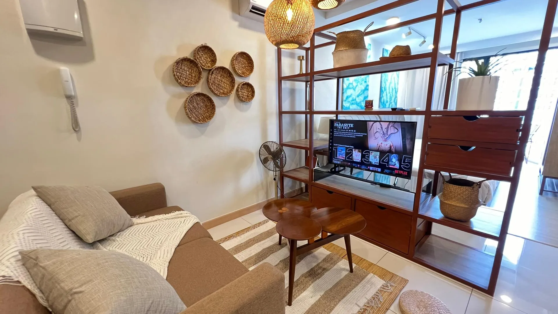 쿠안탄 VitaminSEA Seaview 6PAX Studio Netflix B-7-03 4성급 게스트하우스 객실