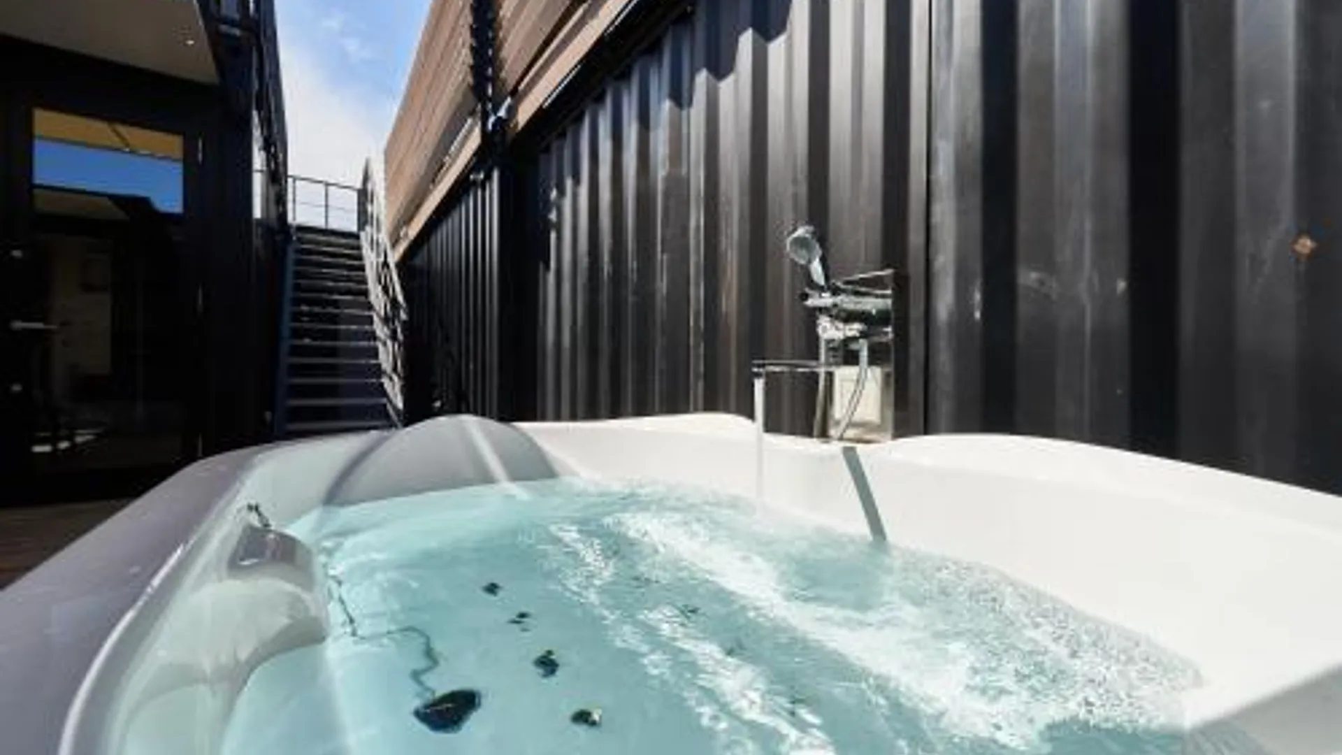 고베 라쿠텐 스테이 빌라 아와지 4성급 호텔 스위트룸