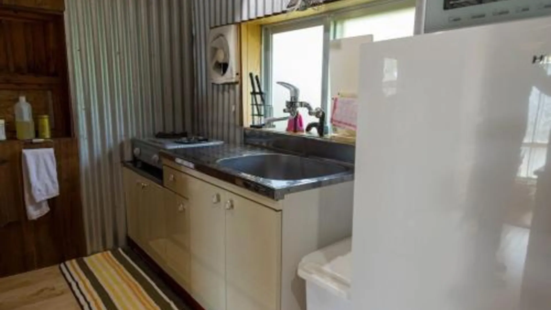 오키나와 본섬 猫宿 Muribushi-inn 3성급 싱글룸 레스토랑