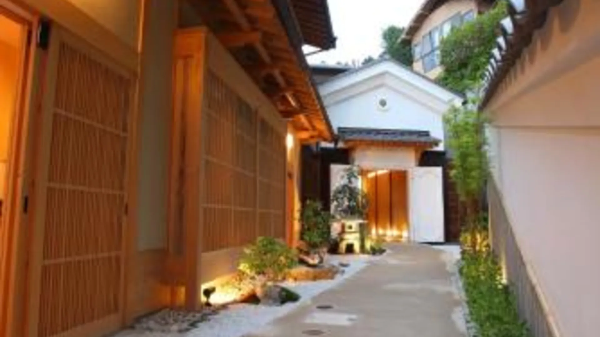 교토 산조보산소 4성급 호텔 수영장