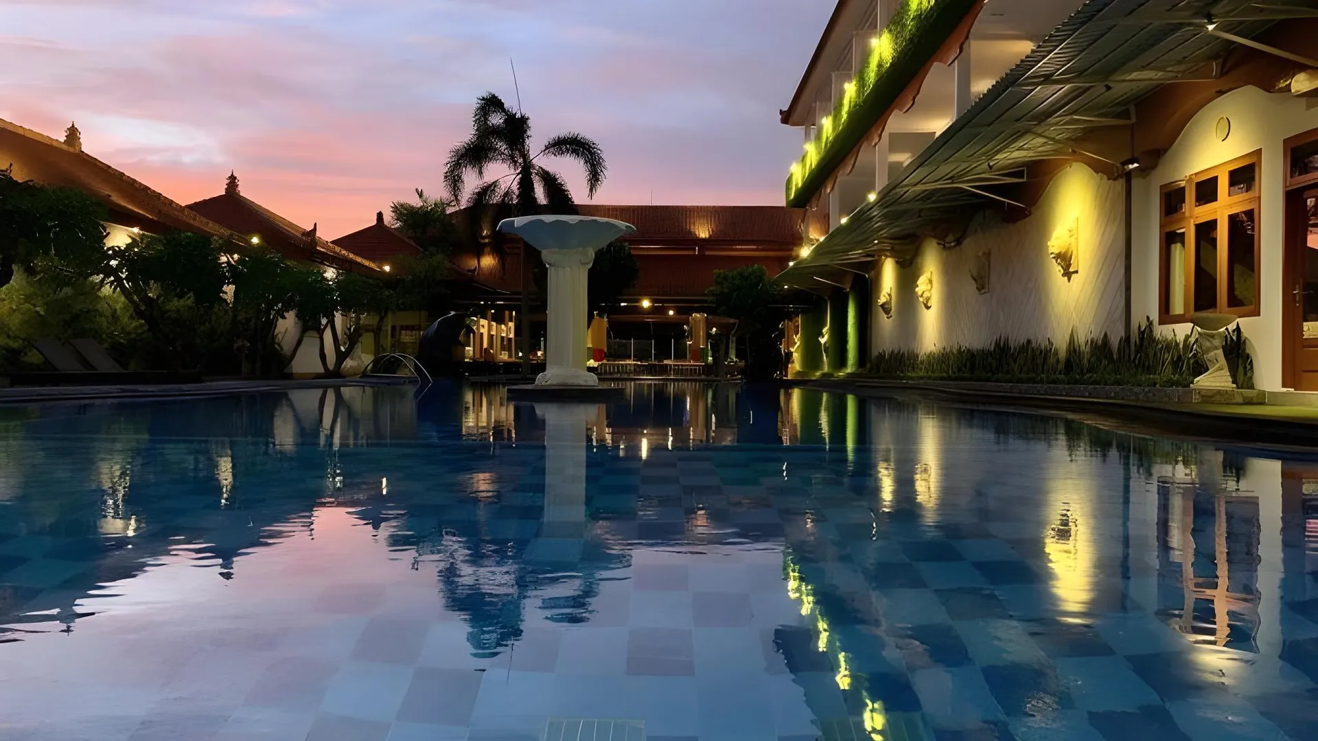 발리 페브리스 호텔 앤 스파 4성급 호텔 스위트룸