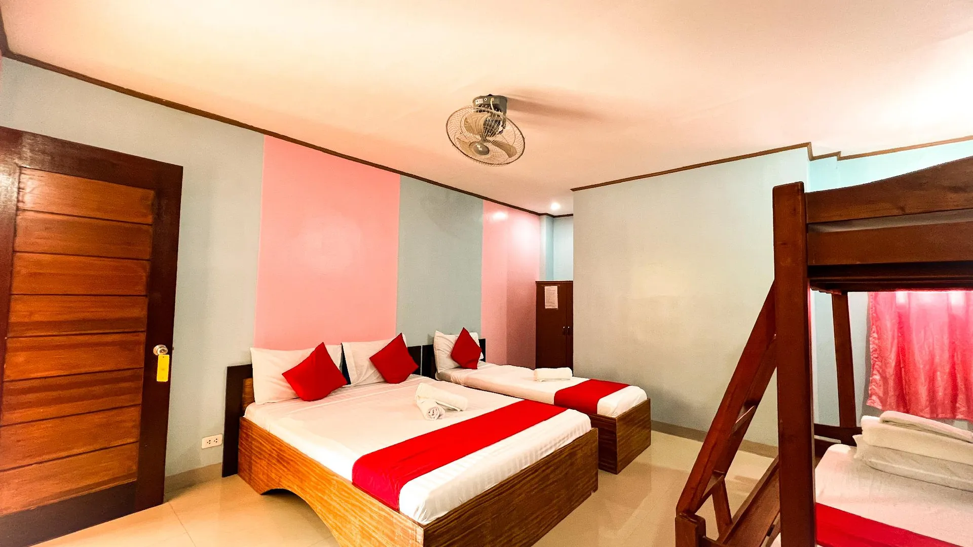 세부 에스테르 플레이스 카사 보니타 인 4성급 호텔 스위트룸