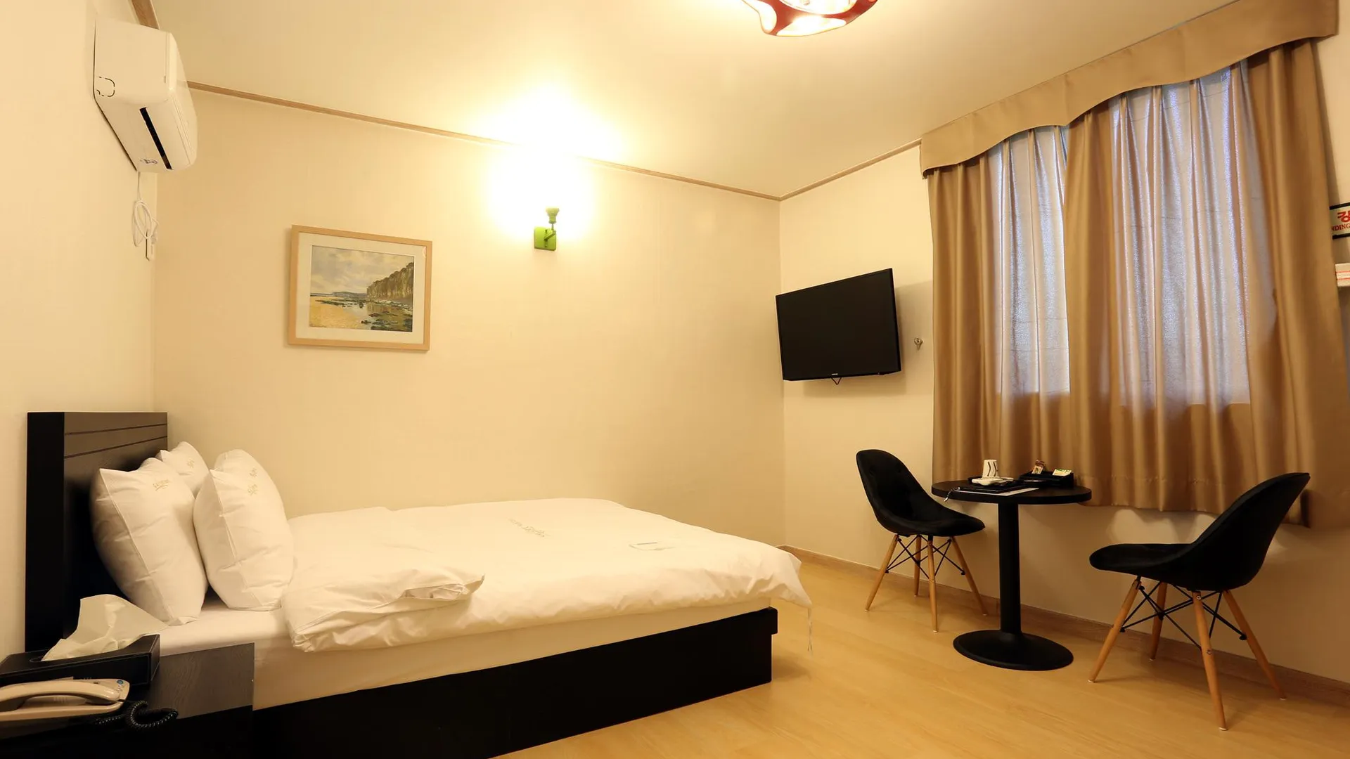 안성 안성(공도) 갤러리 호텔 스위트룸