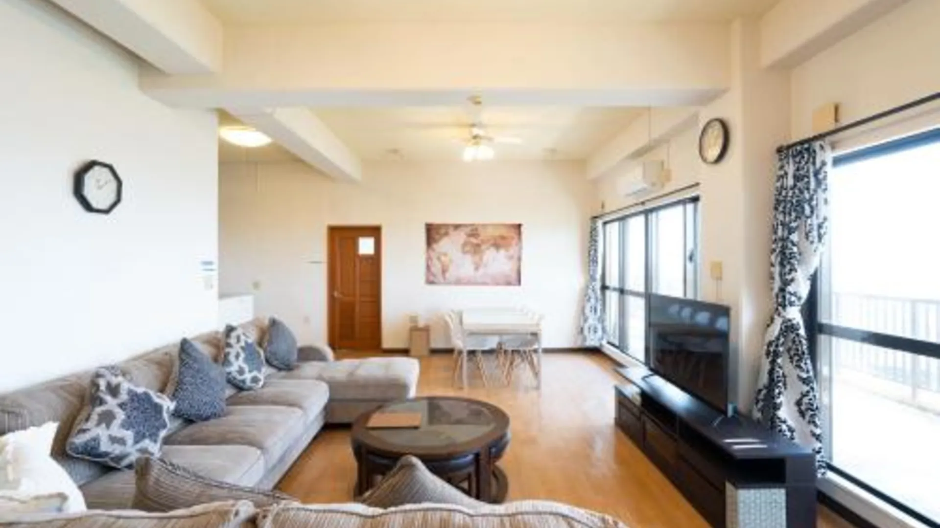 오키나와 본섬 島テラス高台から太平洋を眺める最高のロケーションハウス 3성급 싱글룸 스위트룸