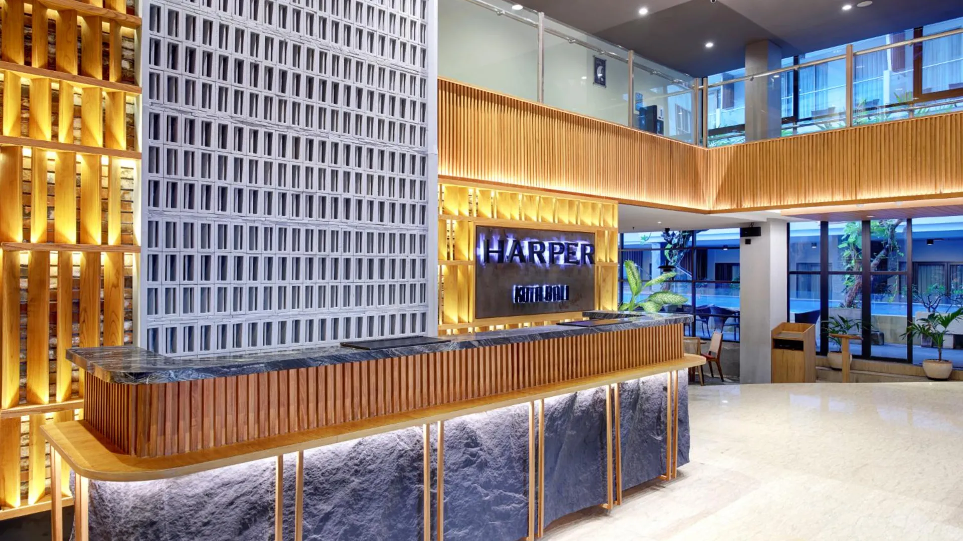 발리 하퍼 쿠타 바이 애스턴 4성급 호텔 수영장