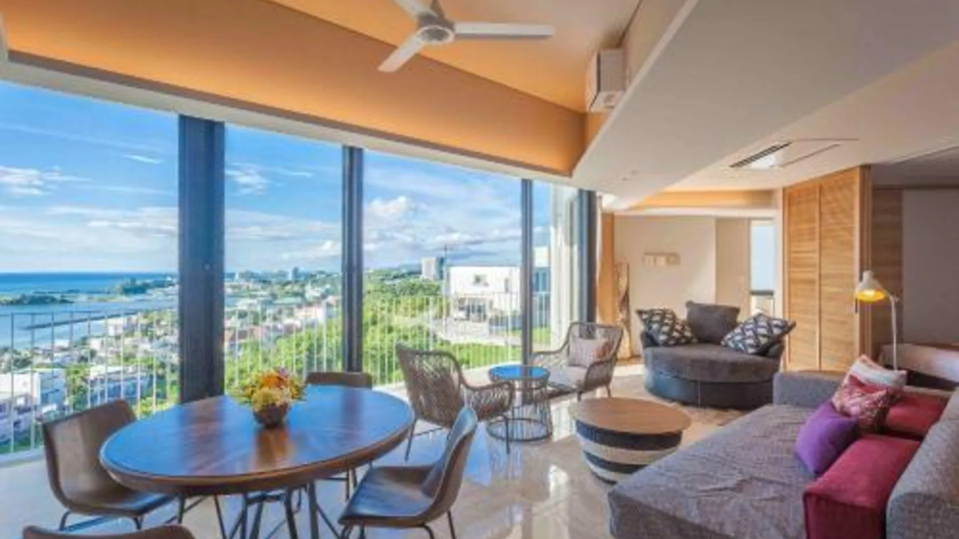 오키나와 본섬 온나 오션뷰 스위트 5성급 호텔 외관