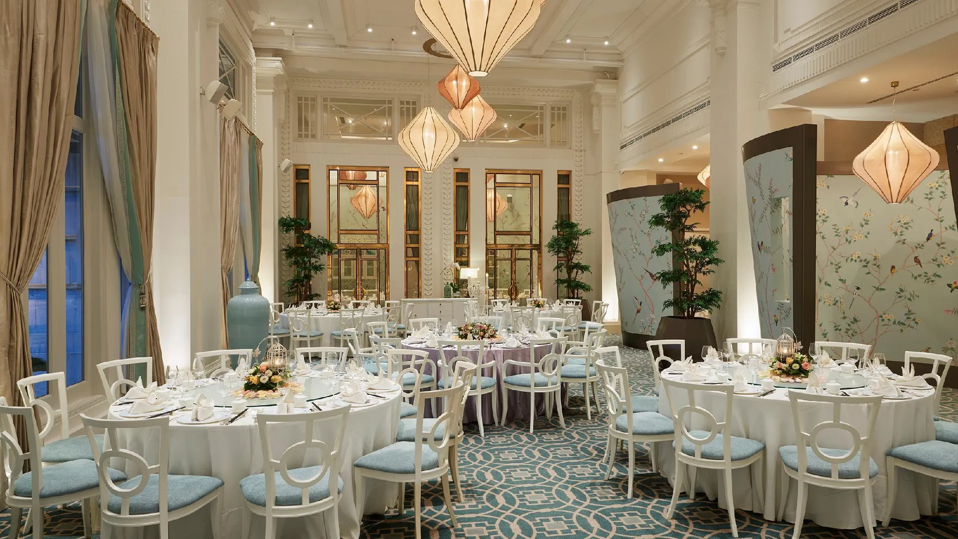 싱가포르 더 풀러턴 호텔 5성급 호텔 레스토랑