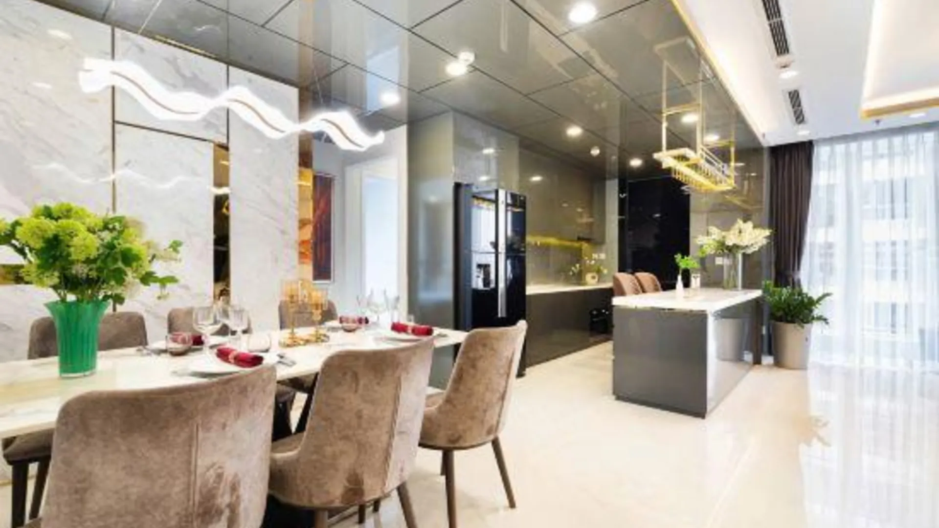 호치민 프리미어 콘도텔 랜드마크 81- 소미럭스스테이 5성급 호텔 레스토랑