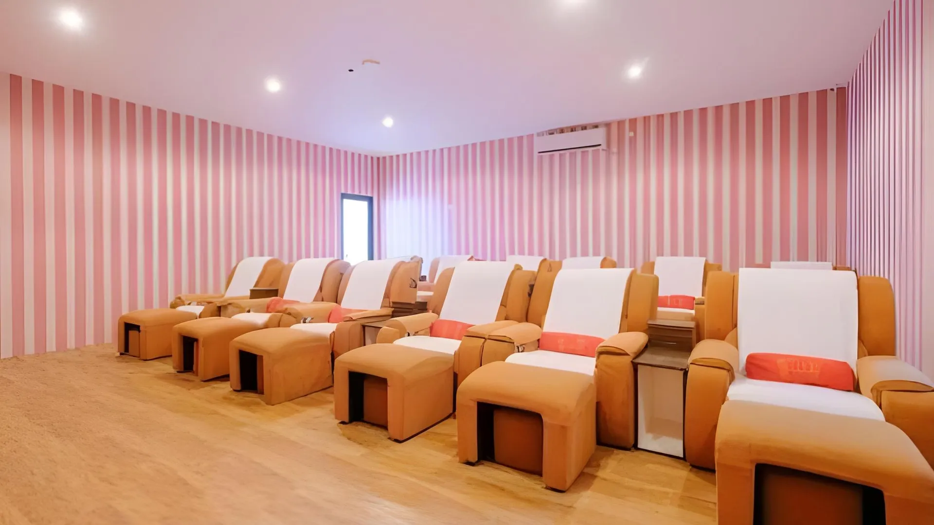 마카사르 Lopi Hotel 3성급 호텔 스위트룸