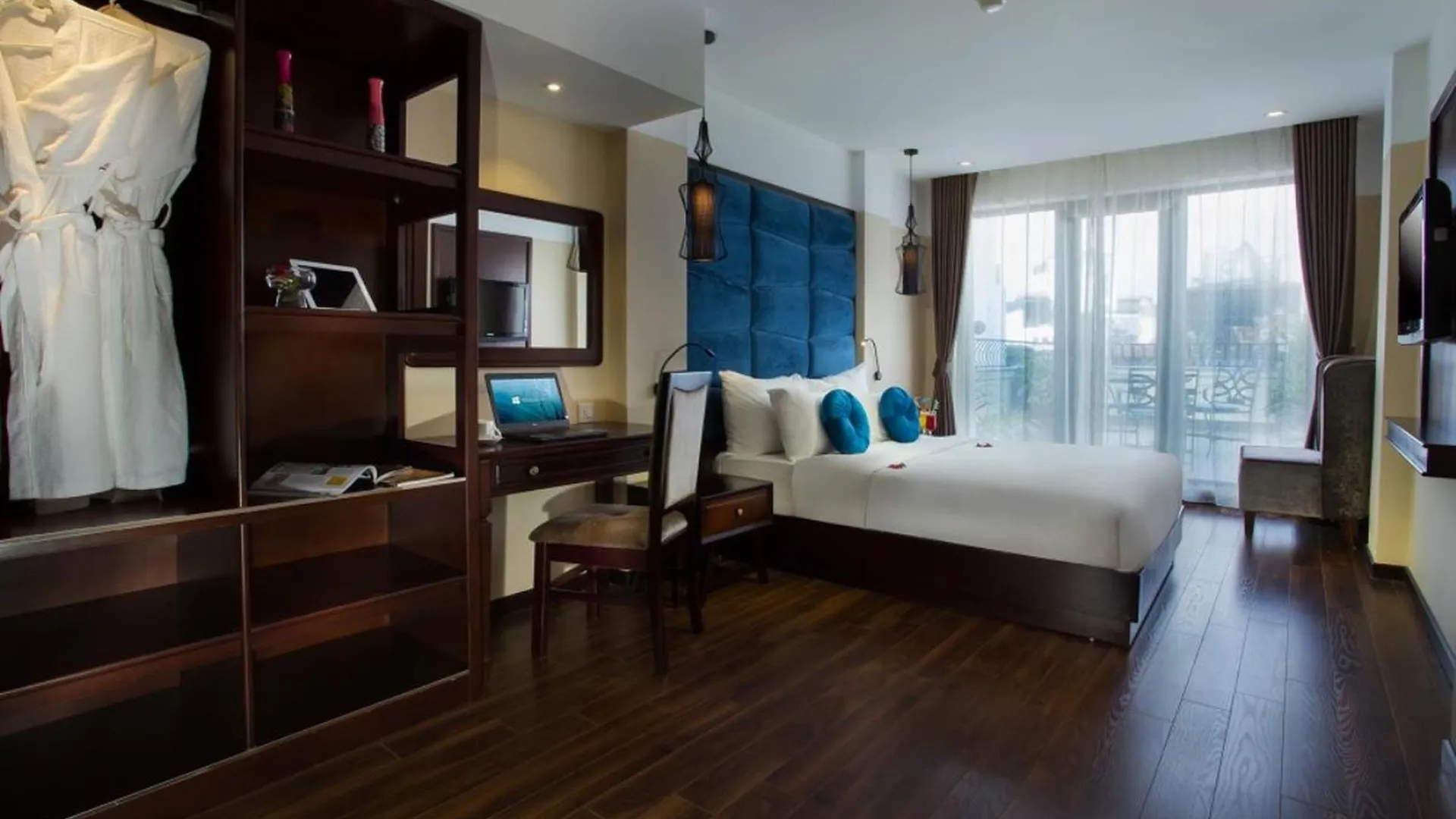 하노이 앰배서더 하노이 호텔 앤 스파 3성급 호텔 스위트룸