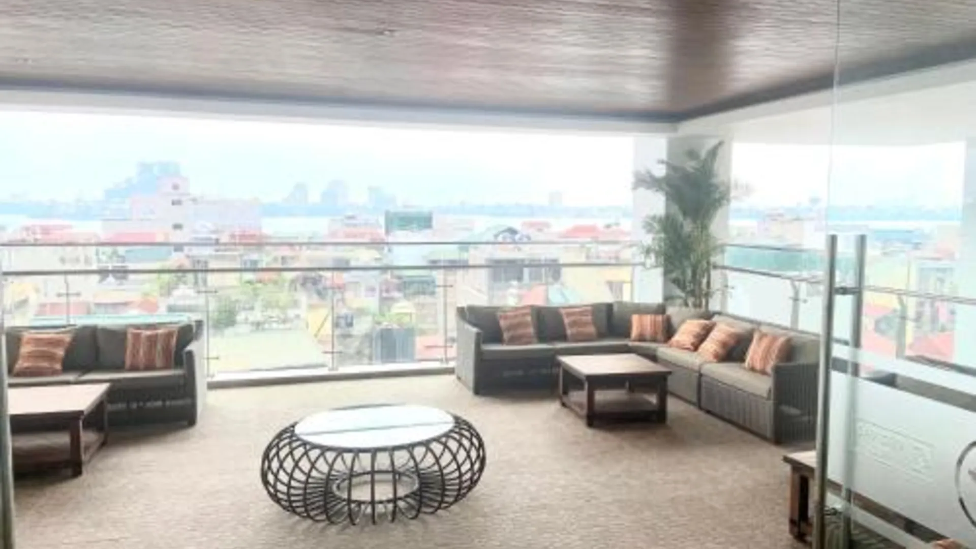 하노이 파이브 스타 웨스트레이크 1-4층 호텔 앤 서비스 아파트먼트 5성급 호텔 객실