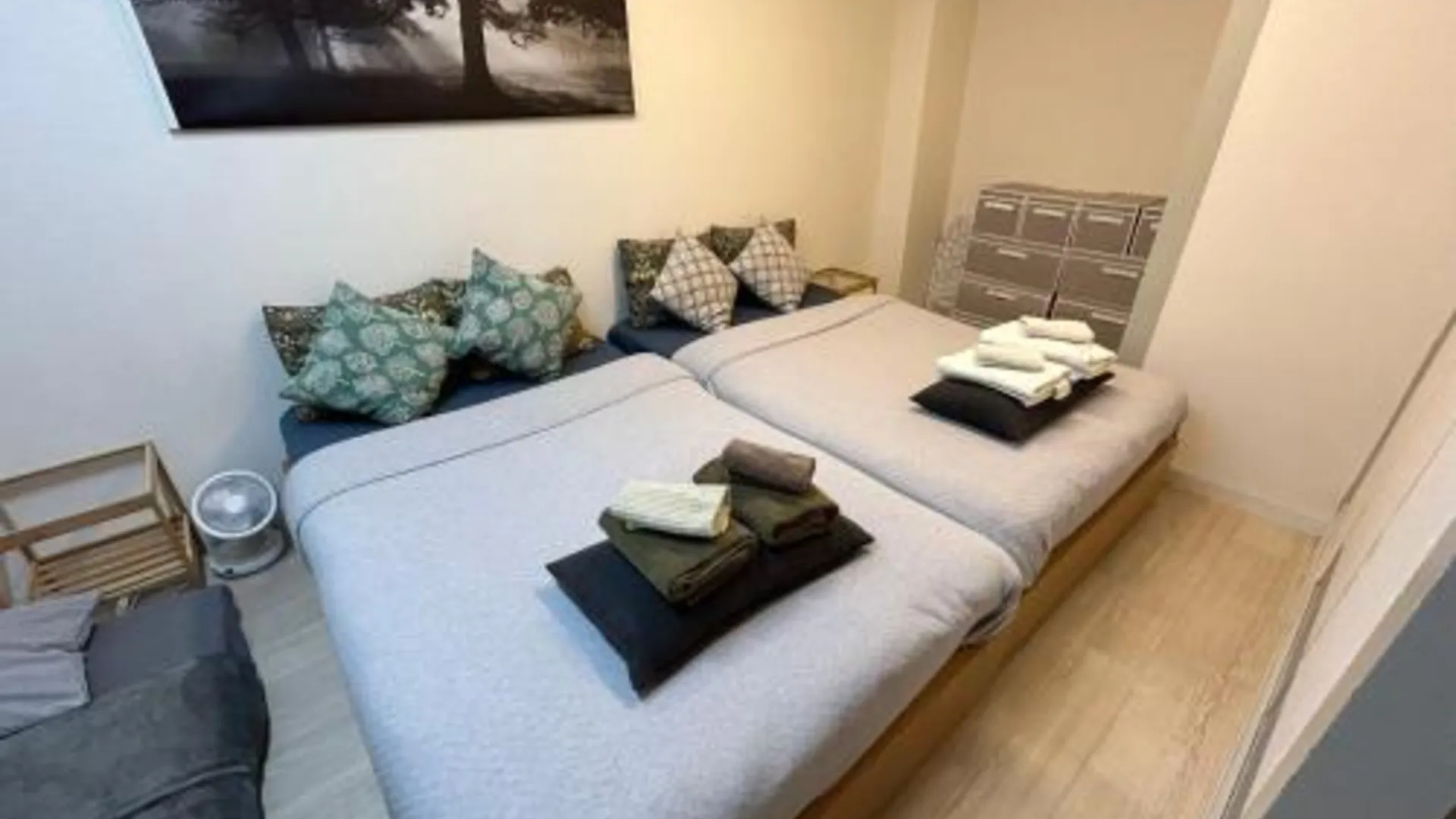 오사카 新大阪徒步30秒 Shinosaka Station 30s, Direct to Kansai Airport 關西空港直達, Universal Studio 16 mins, Umeda 6 m 2성급 싱글룸 스위트룸