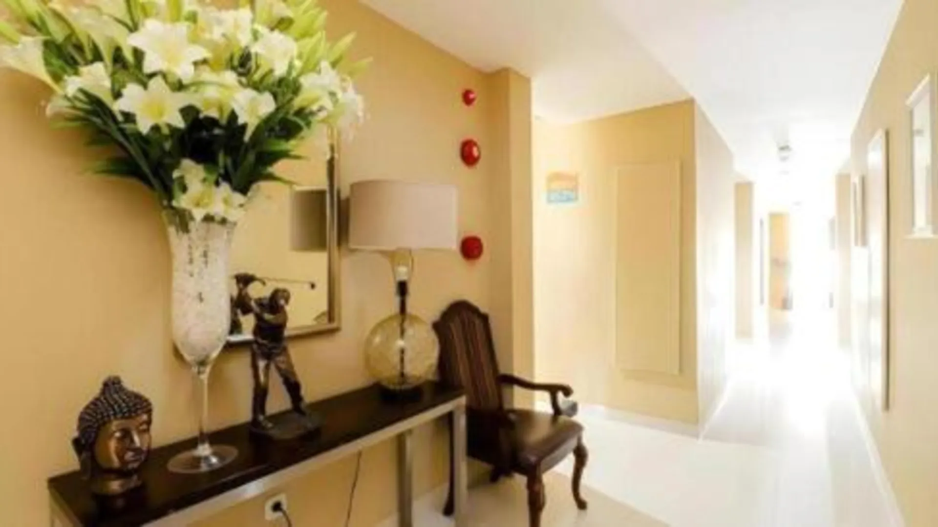 마카사르 마카사르 비치 인 2성급 호텔 외관