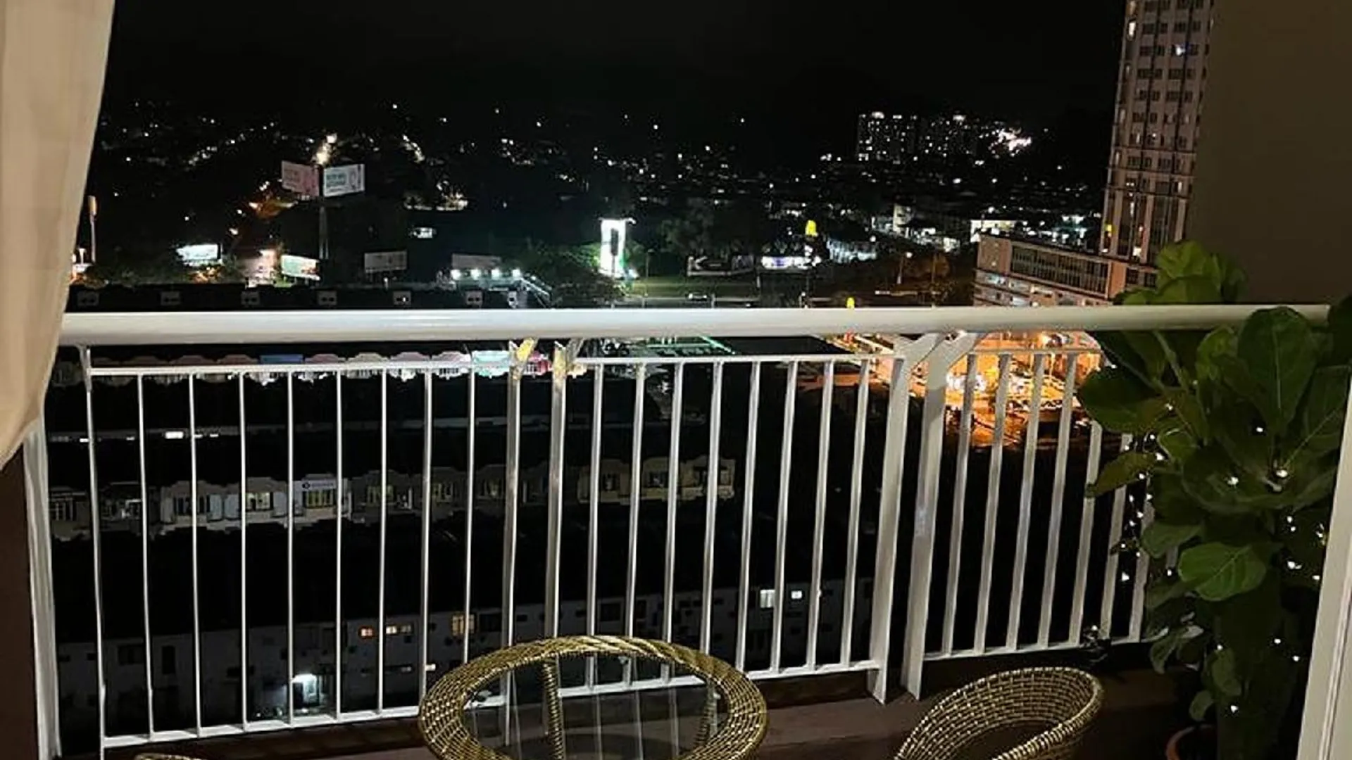 이포 타만 반다라야의 아파트먼트 (1080m², 침실 2개, 프라이빗 욕실 2개) 4성급 게스트하우스 레스토랑