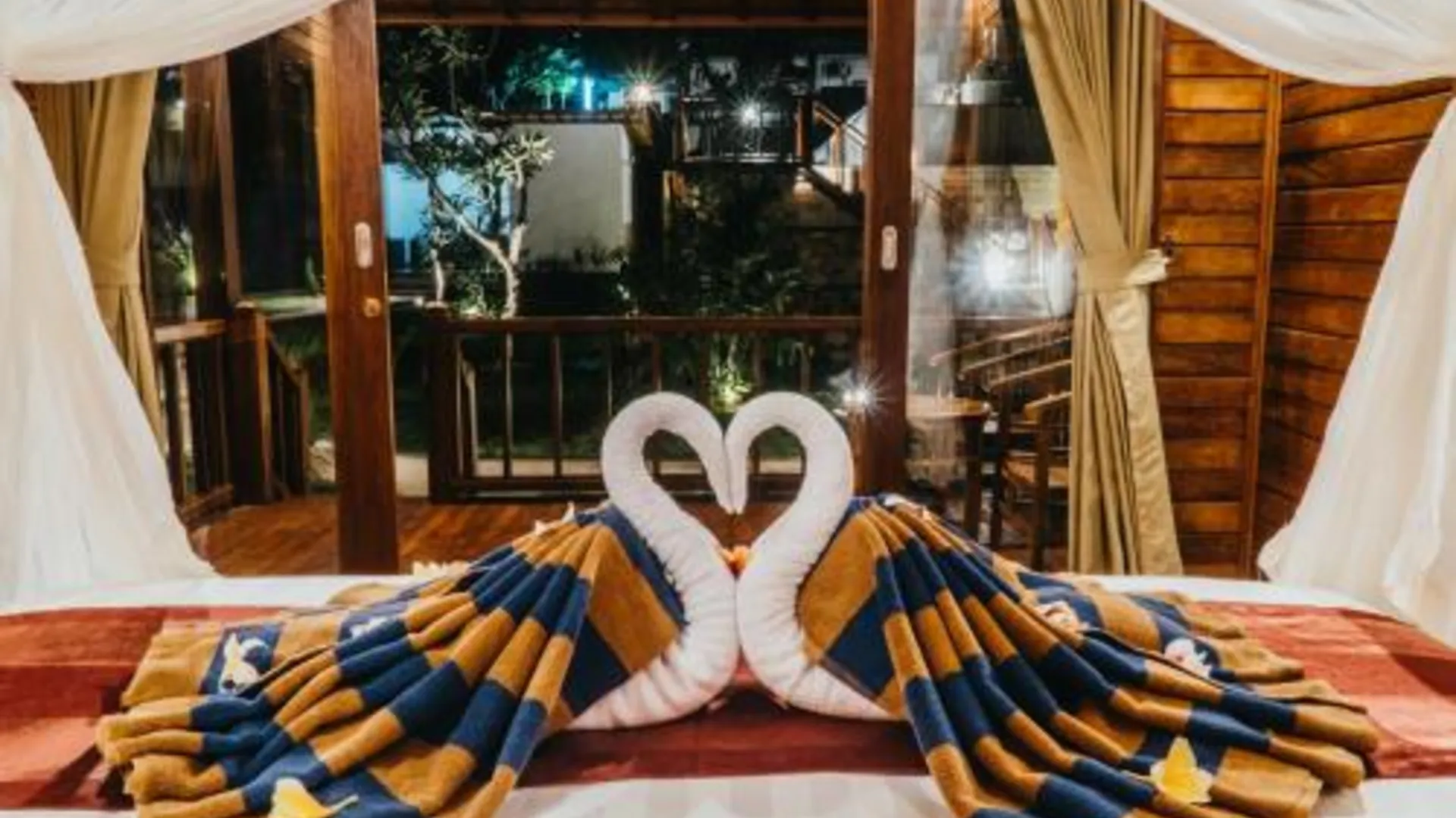 발리 Taman Tirta Villa 4성급 호텔 스위트룸