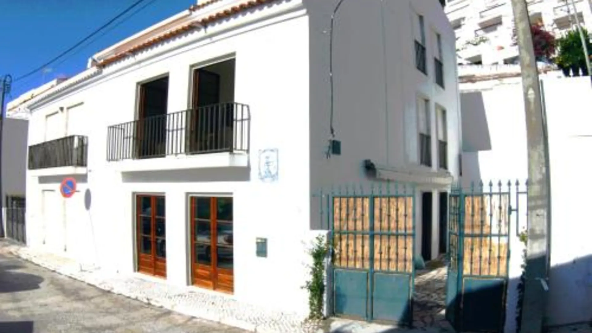 세심브라 Lá em Cima 2성급 게스트하우스 로비