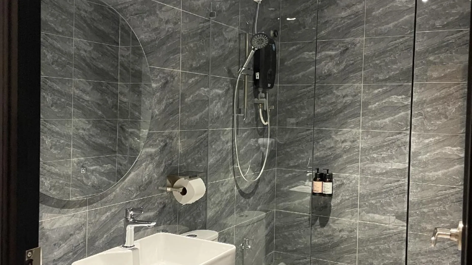 메르싱 반다르 머싱의 아파트먼트 (46m², 침실 1개, 프라이빗 욕실 1개) 2성급 싱글룸 스위트룸