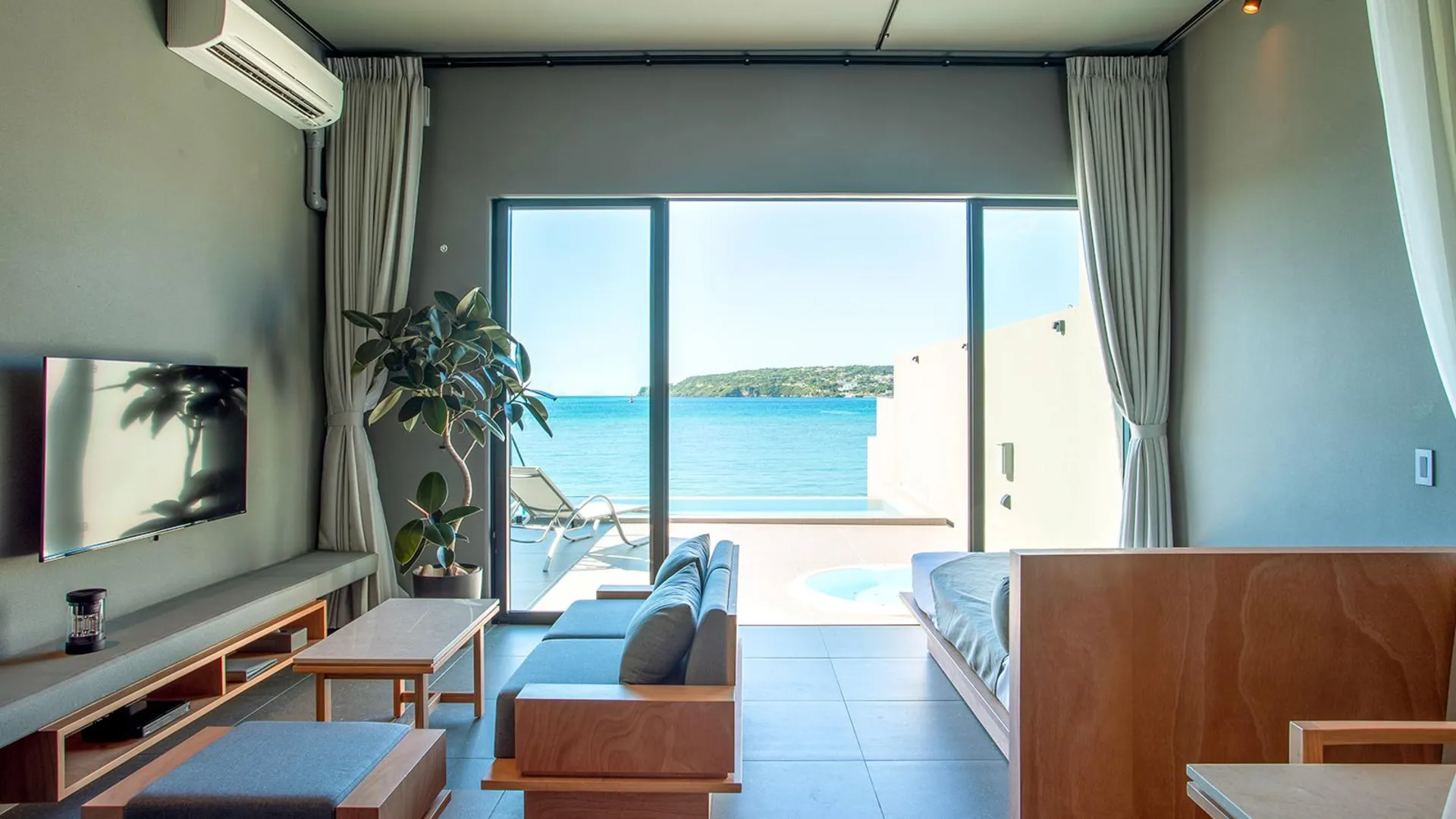 오키나와 본섬 펠리스 빌라 스위트 코우리지마뷰 5성급 호텔 스위트룸