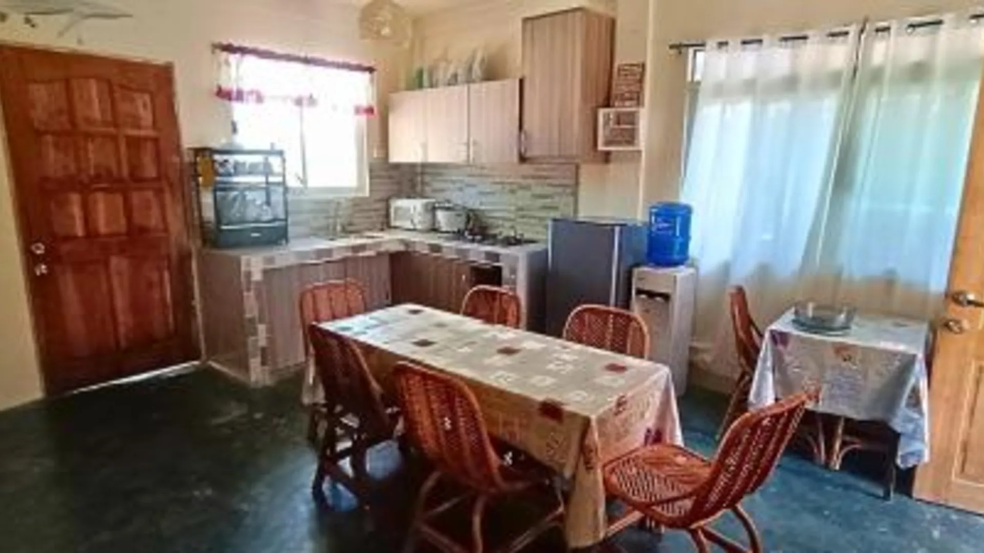 세부 R Beach House - Malapascua 2성급 게스트하우스 수영장