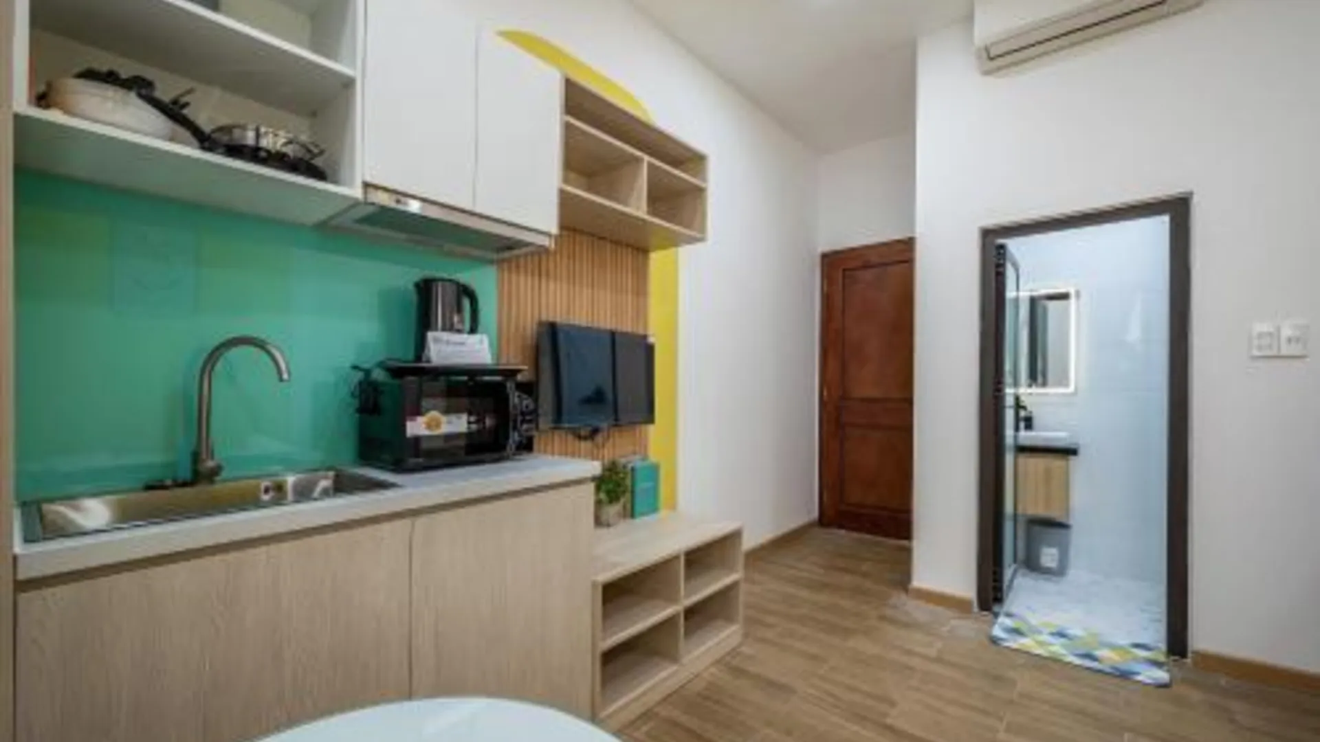 호치민 코즈룸 홈즈 - 셀리나 레지던스 3성급 호텔 수영장