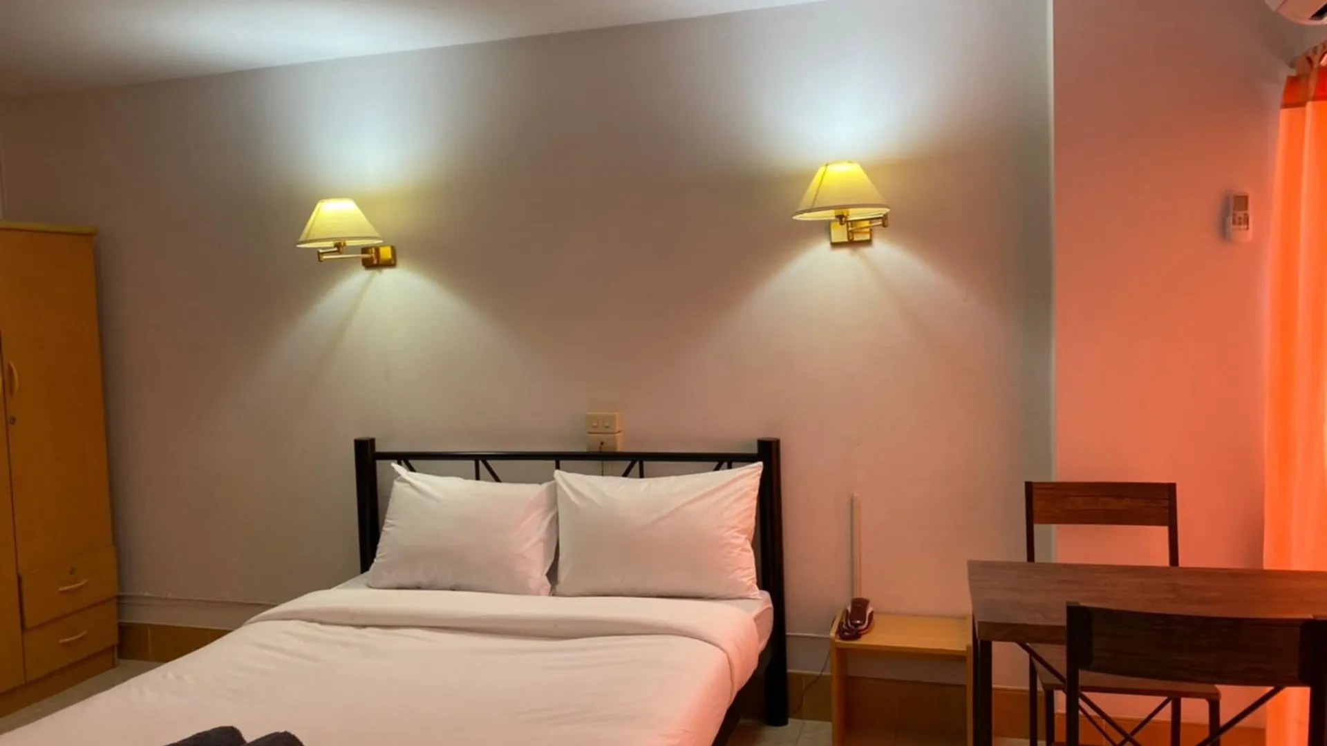 방콕 Daratorn Vibhavadi Standard  D 5 2성급 싱글룸 수영장