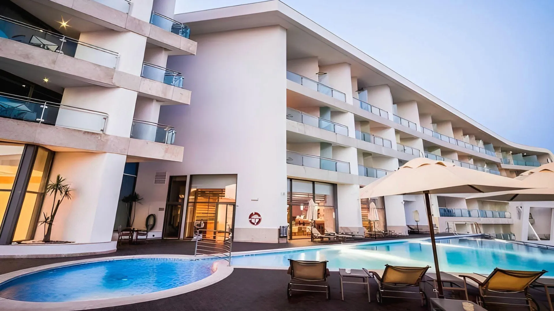 세심브라 호텔 도 마르 4성급 호텔 외관