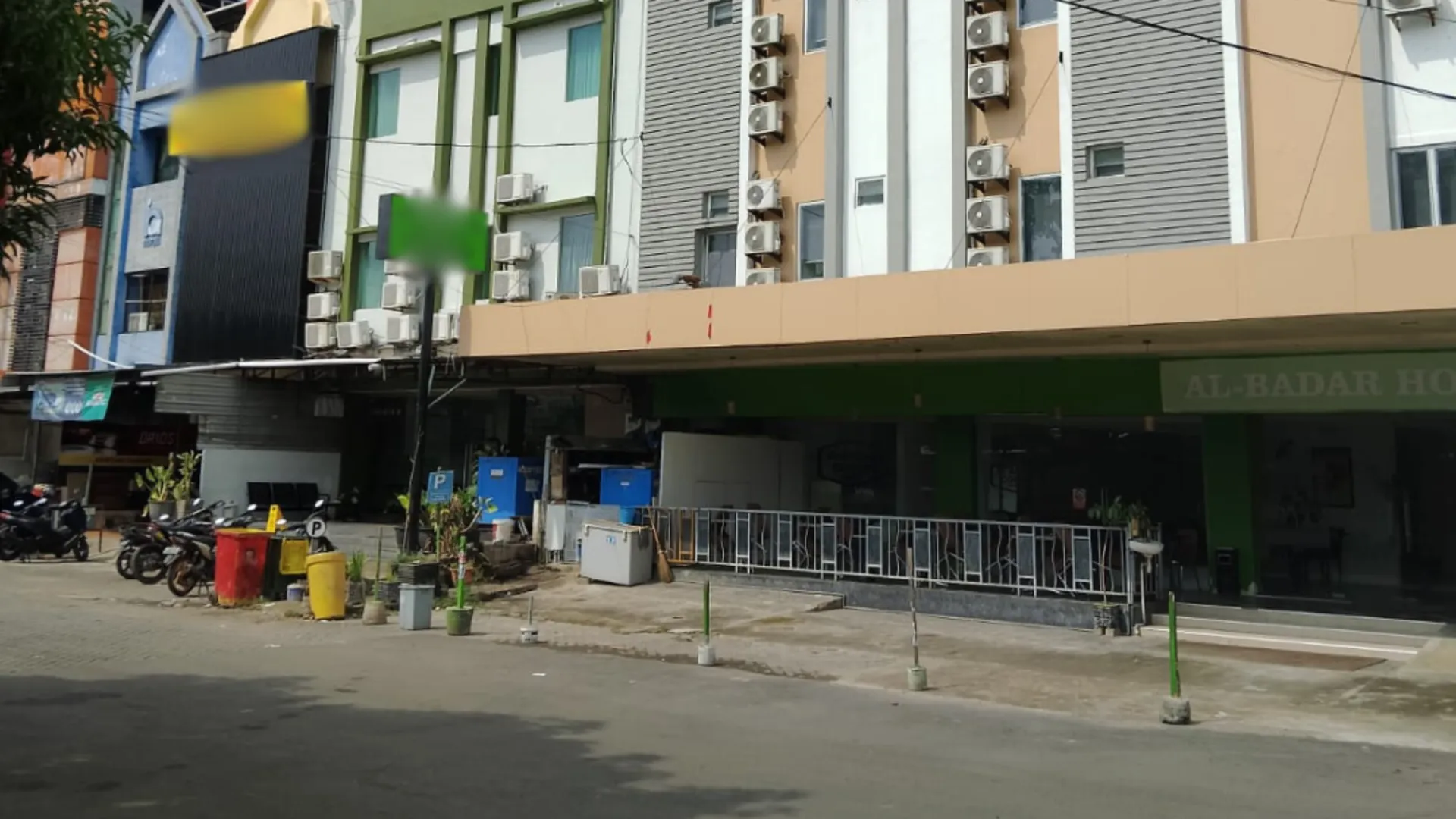 마카사르 Capital Hotel Makassar 2성급 호텔 외관