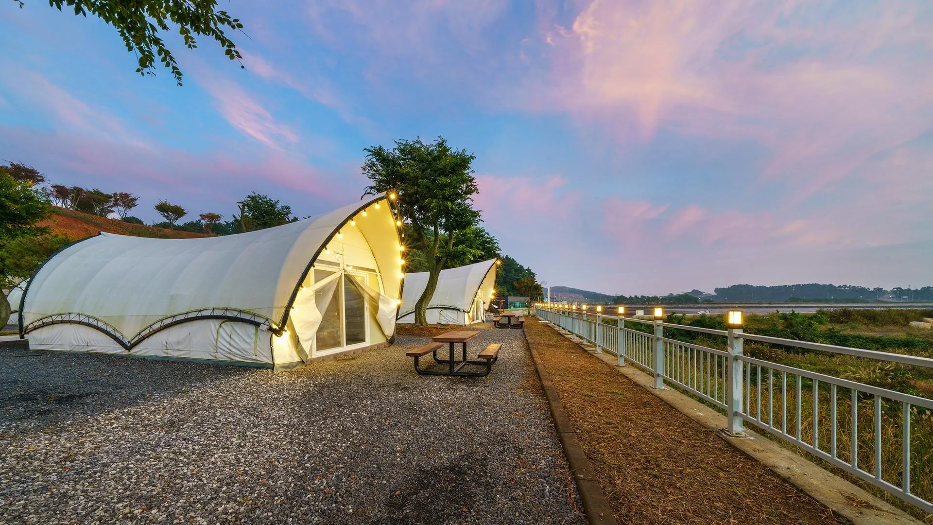 보령 보령 오즈캠핑 글램핑 펜션 2성급 게스트하우스 객실