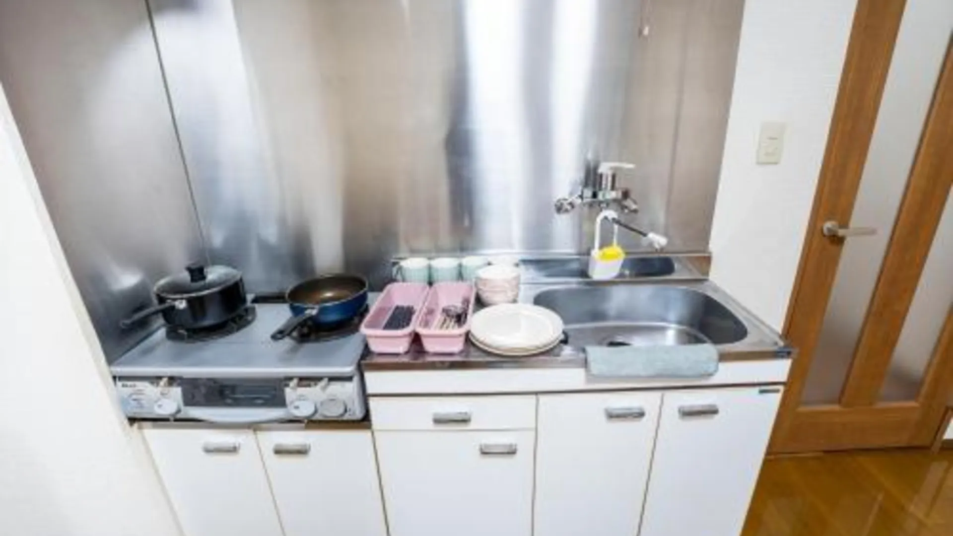 도쿄 / 동경 7th floor 702 with elevator, Minato area, 40 square meters, near Tokyo Tower, direct train to Haneda 4성급 싱글룸 레스토랑