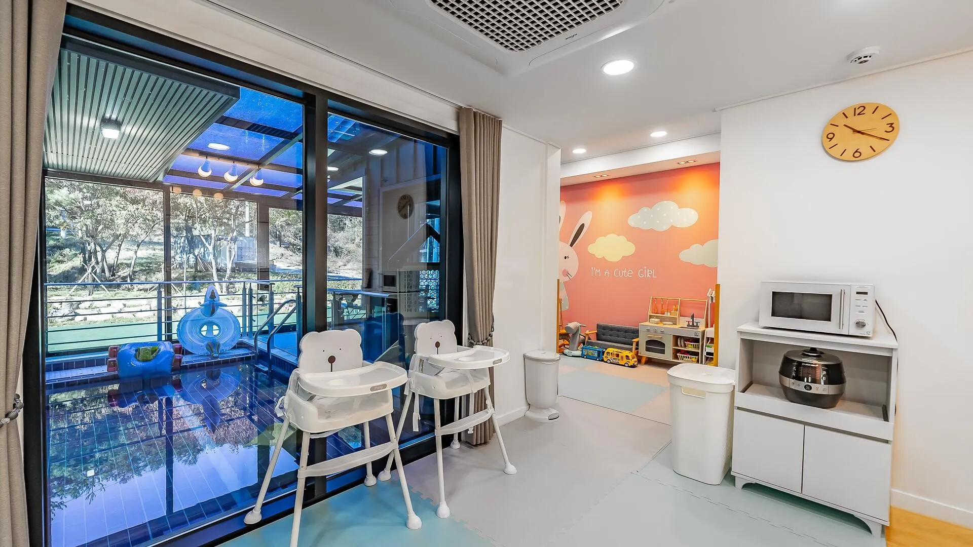 상주 아이 사랑 키즈 풀빌라 3성급 게스트하우스 수영장