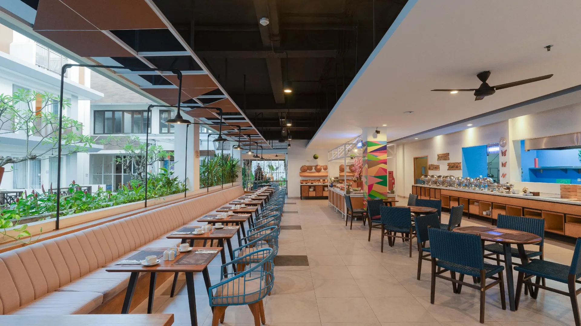 발리 쿠타 비치 클럽 호텔 4성급 호텔 외관