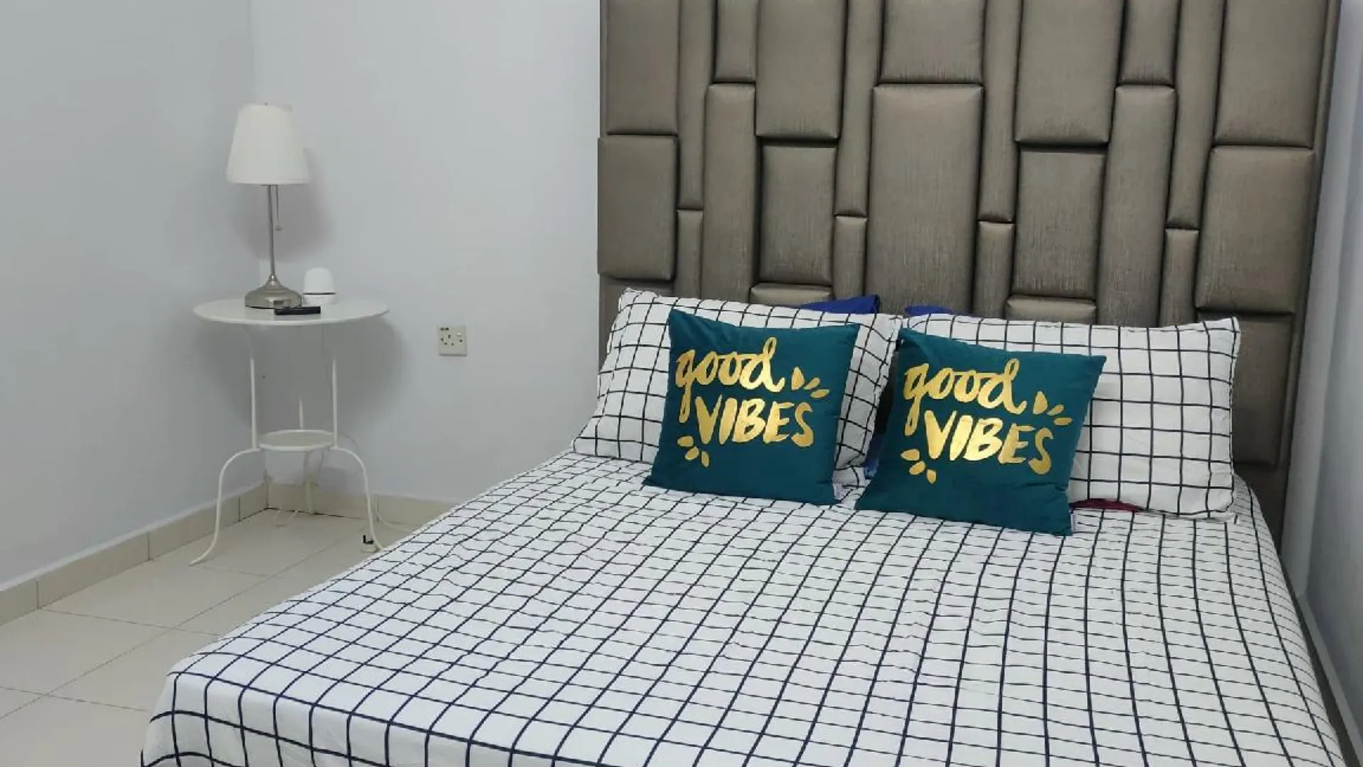 말라카 말라카 시내의 프라이빗 하우스 (1000m², 침실 3개, 프라이빗 욕실 2개) 2성급 싱글룸 객실