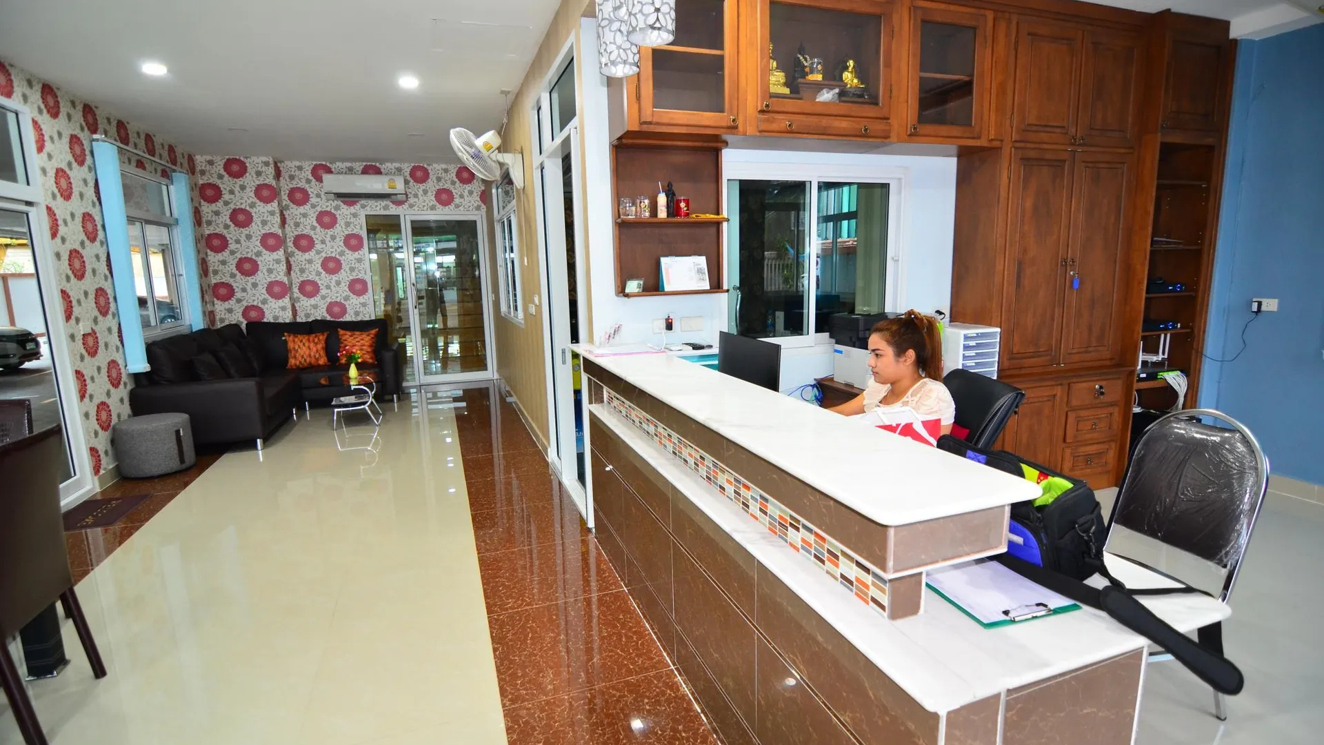 방콕 더 베스트 플레이스 2성급 호텔 로비