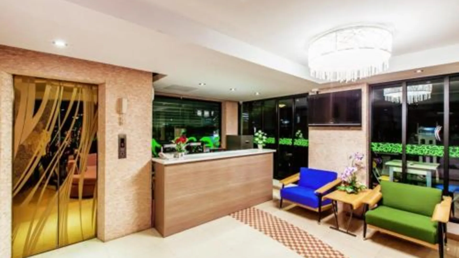 방콕 디 데이 스위트 멩자이 3성급 호텔 스위트룸