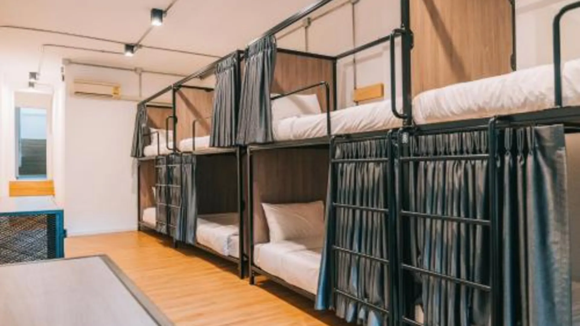 방콕 코즈 앳 라차테위 3성급 호텔 스위트룸