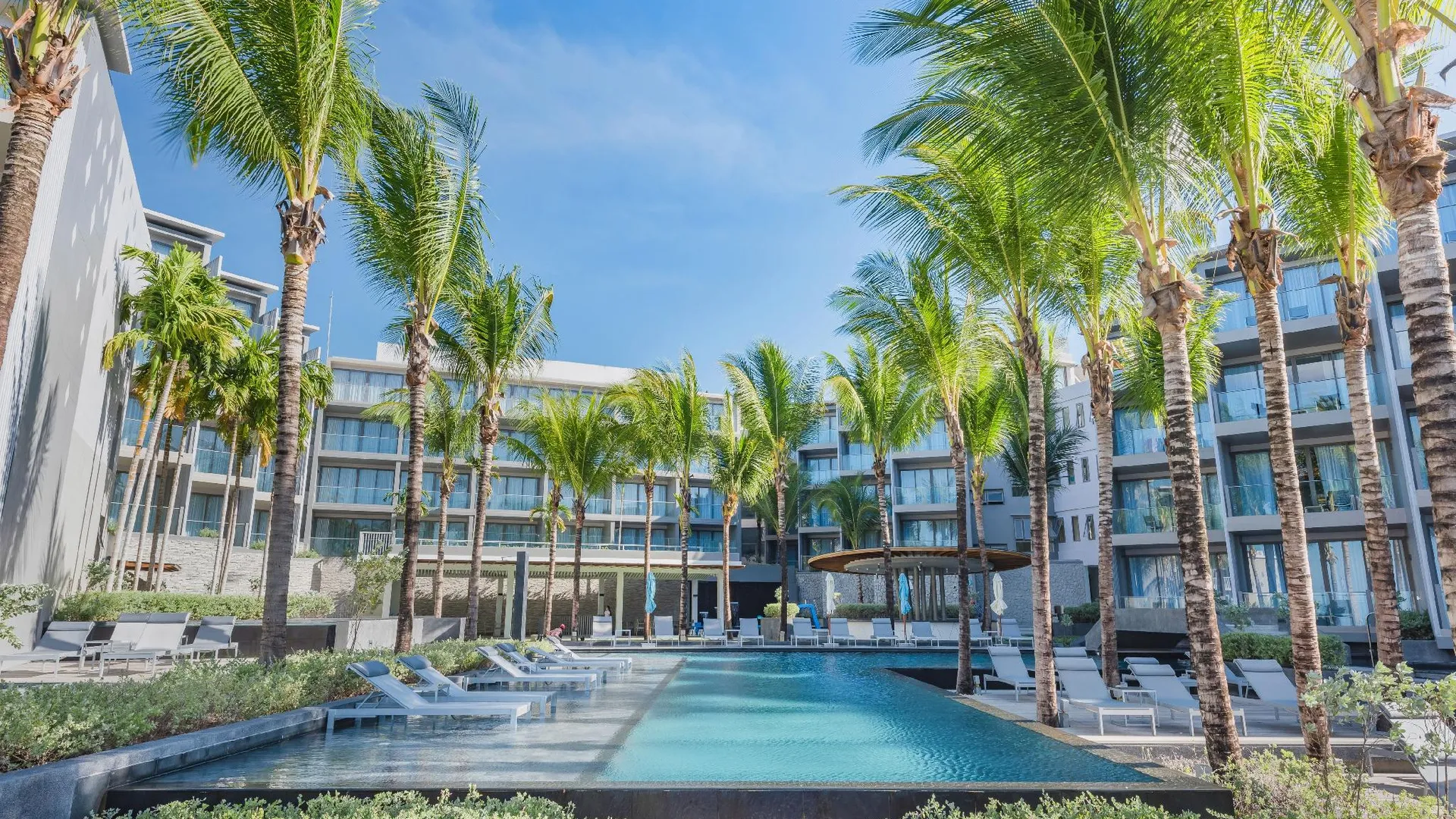 푸켓 오션프론트 비치 리조트 5성급 호텔 외관