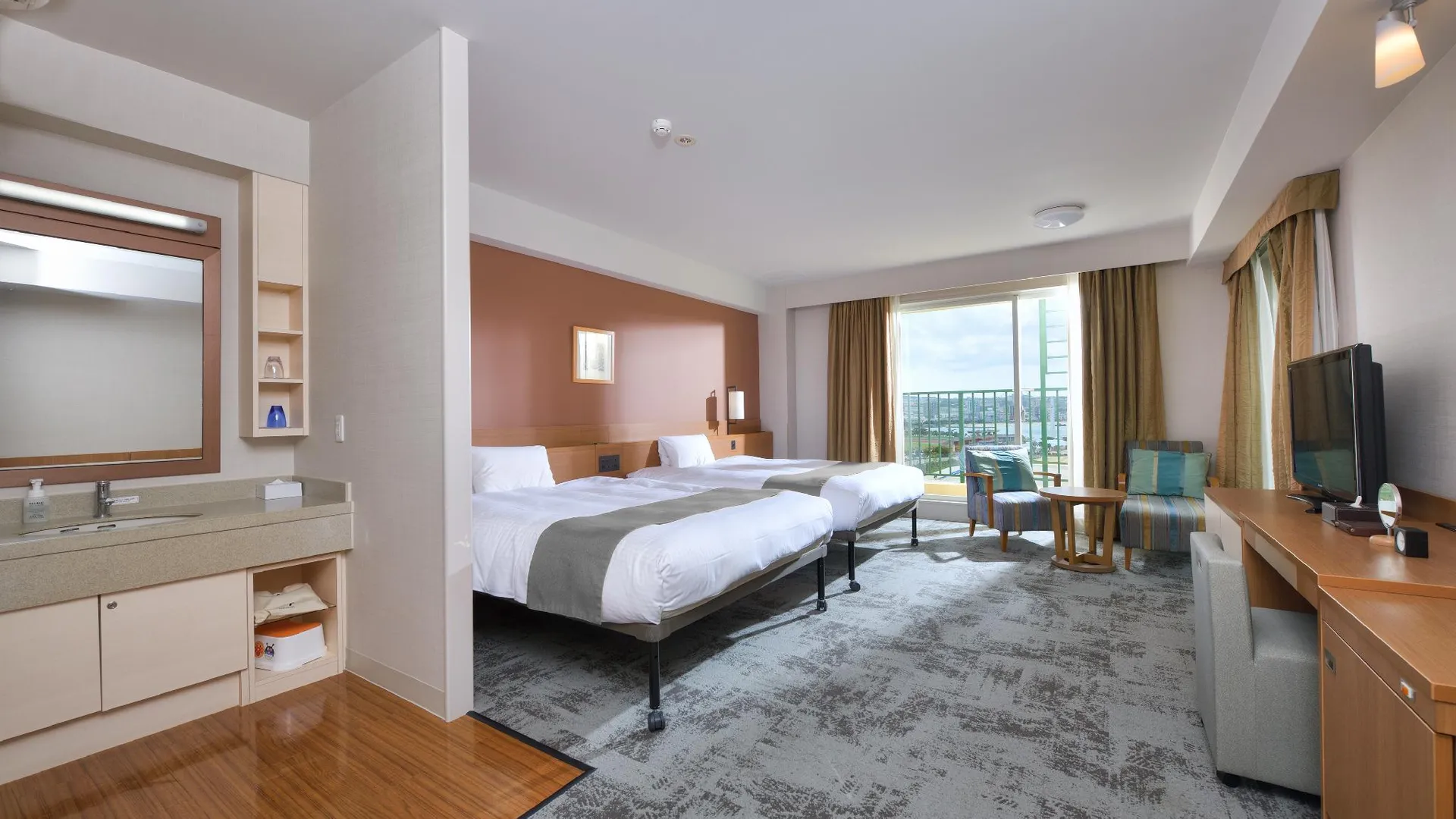 오키나와 본섬 베셀 호텔 캠파나 오키나와 4성급 호텔 스위트룸