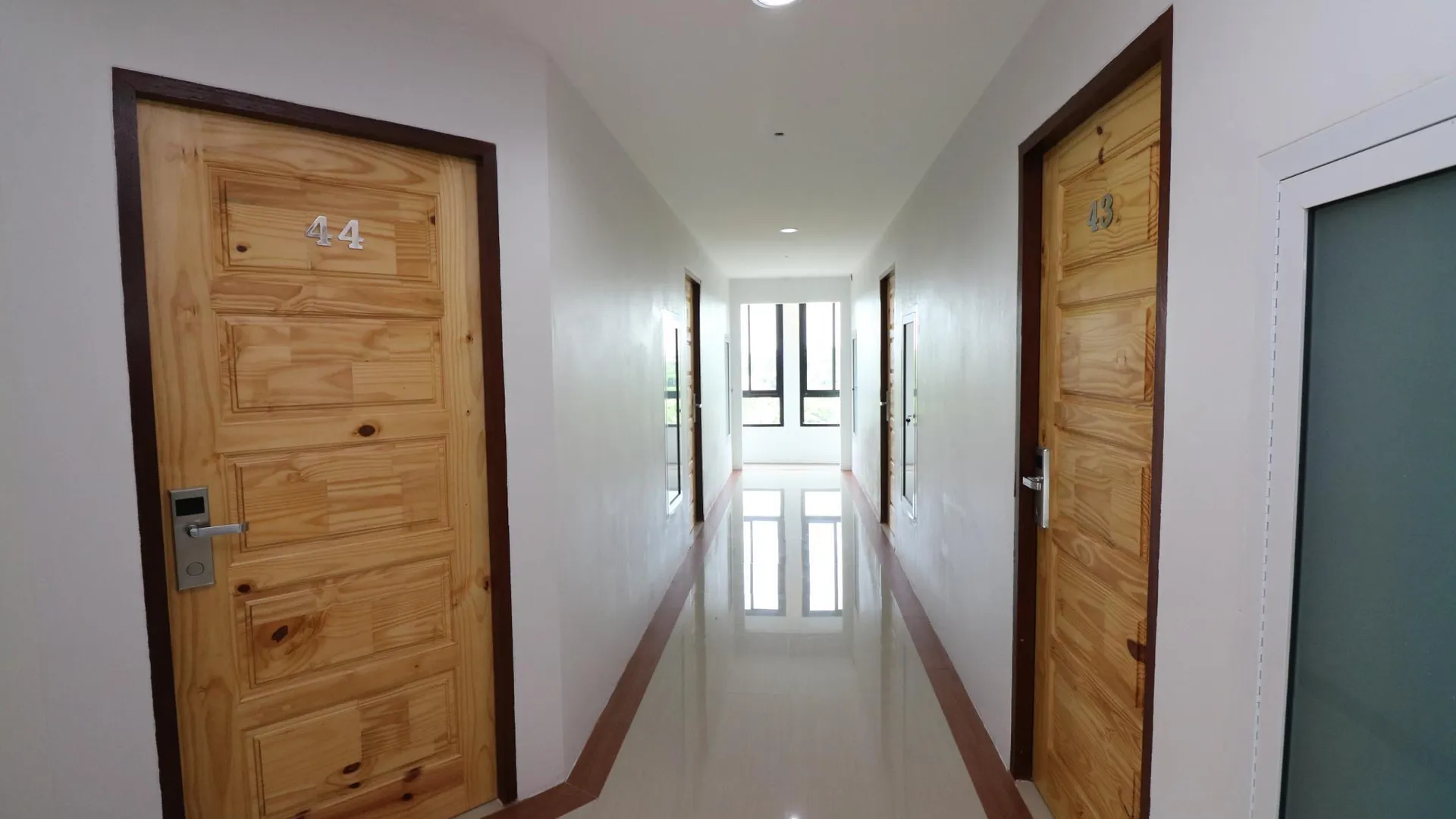 치앙라이 캘리브포니아 2016 2성급 호텔 레스토랑