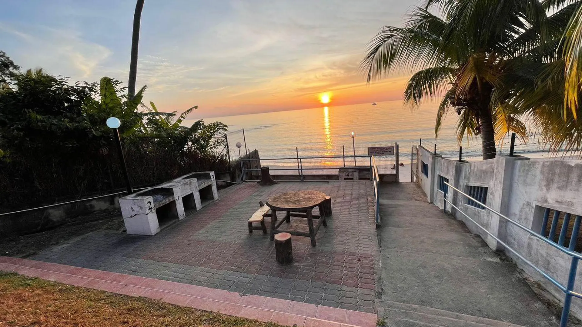 포트 딕슨 시 루사의 아파트먼트 (922m², 침실 2개, 프라이빗 욕실 2개) 3성급 싱글룸 레스토랑