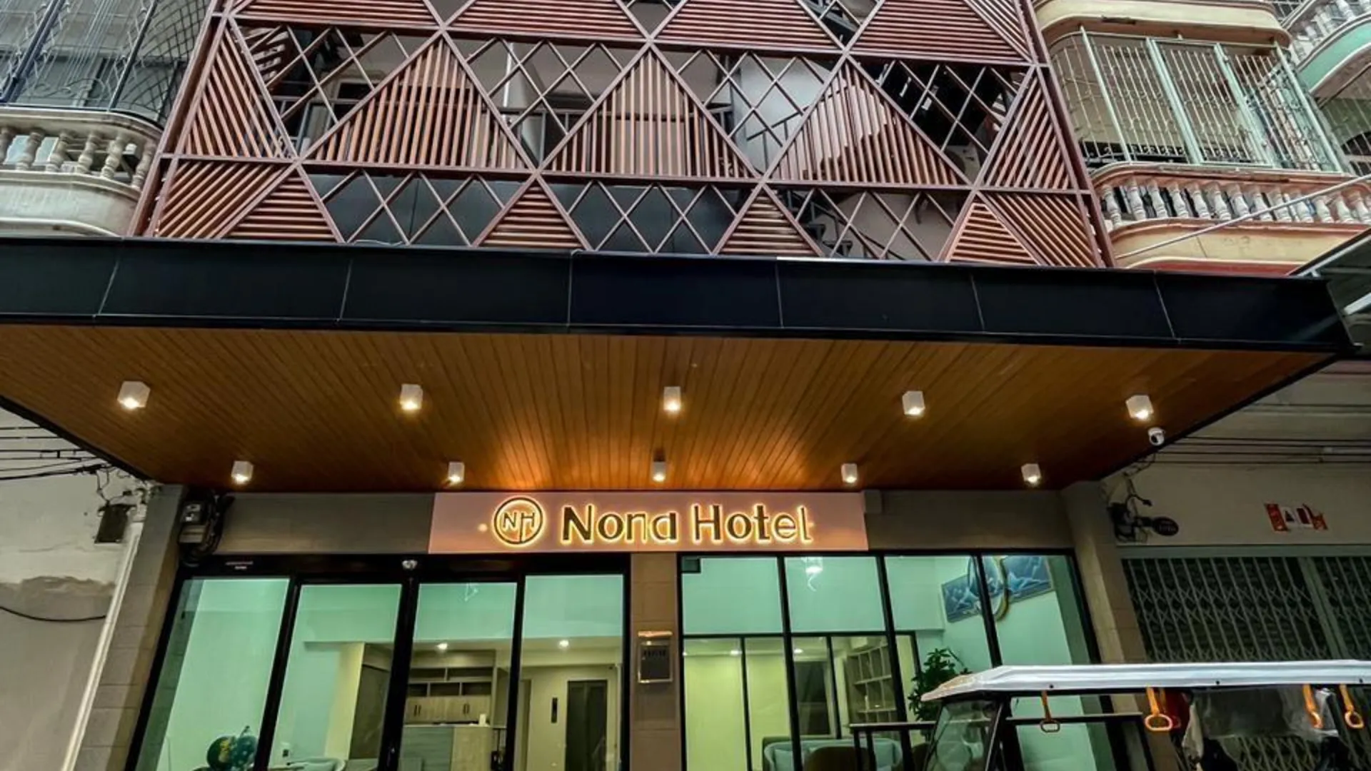 방콕 노나 호텔 5성급 호텔 외관