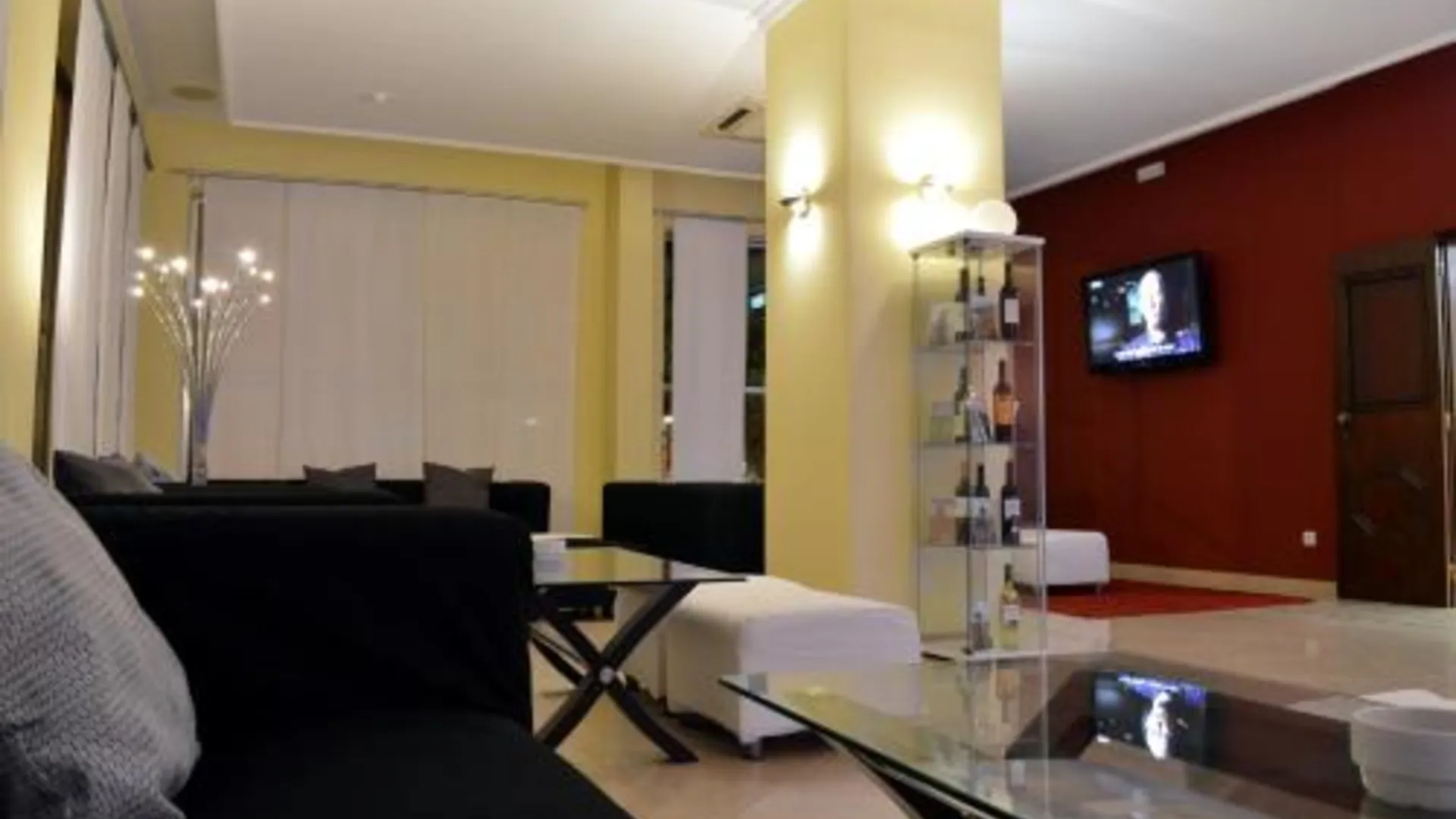 빌라 레알 데 산토 안토니오 Hotel Apolo 3성급 호텔 스위트룸