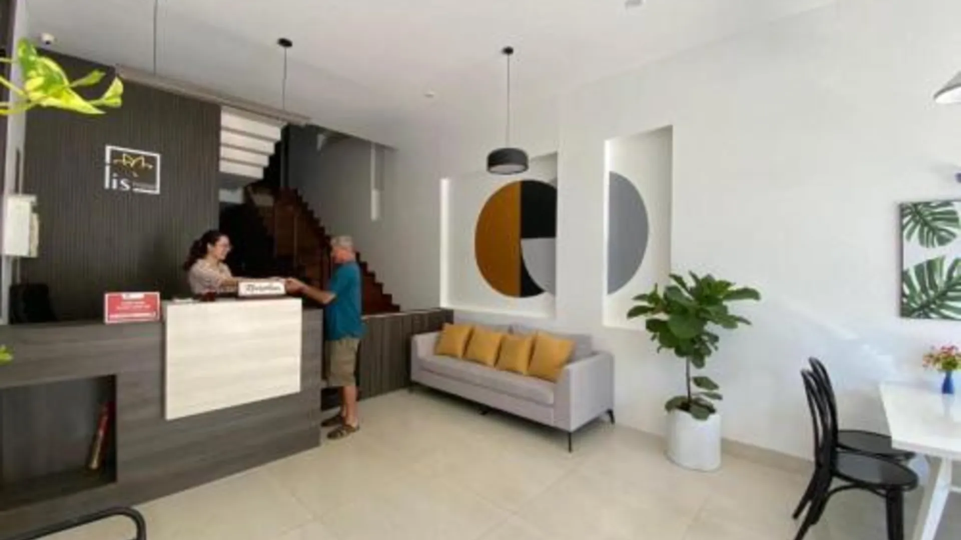 다낭 리스 호텔 1성급 호텔 스위트룸