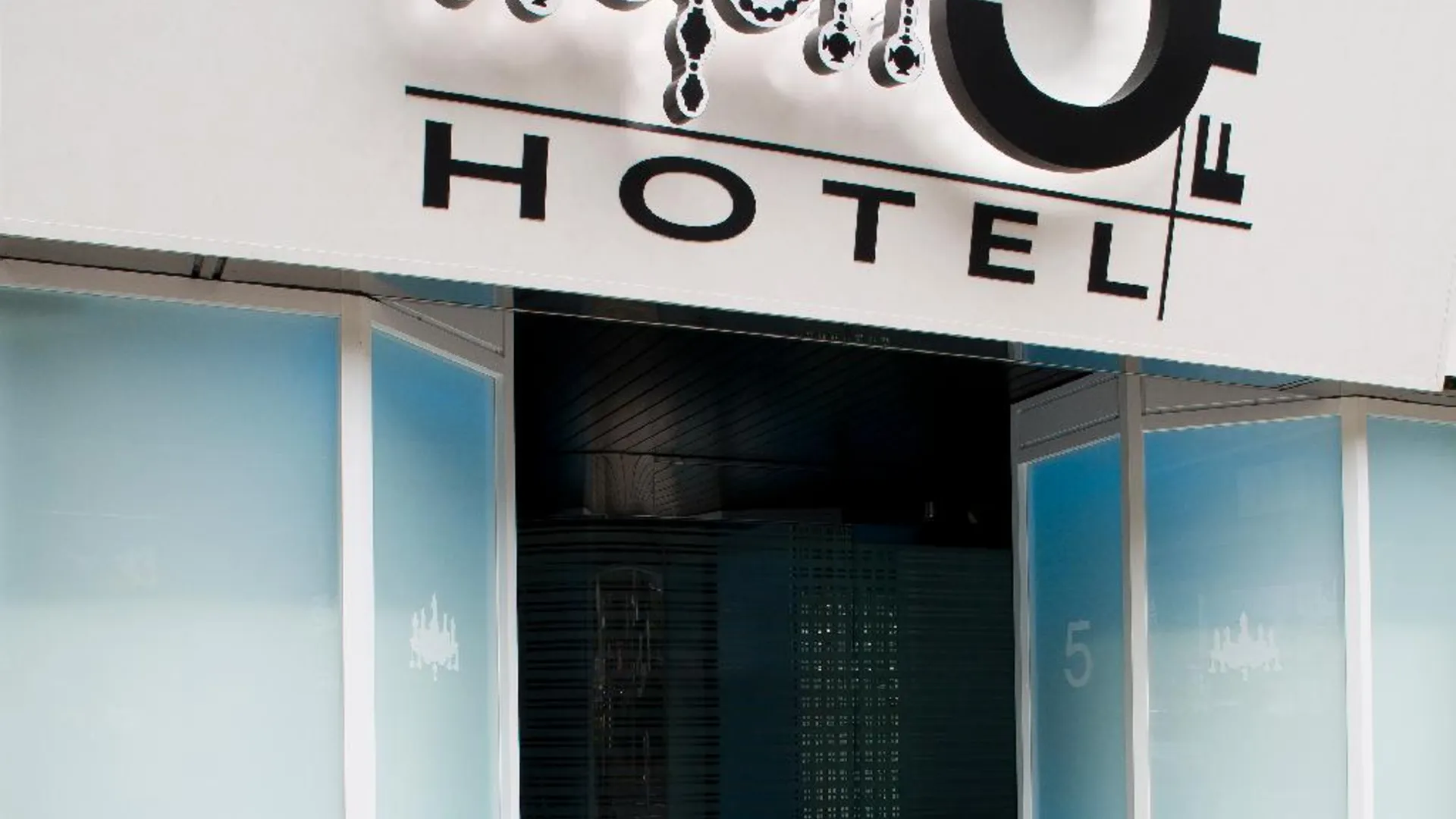 오사카 호텔 파이브 -성인 전용- 4성급 호텔 객실