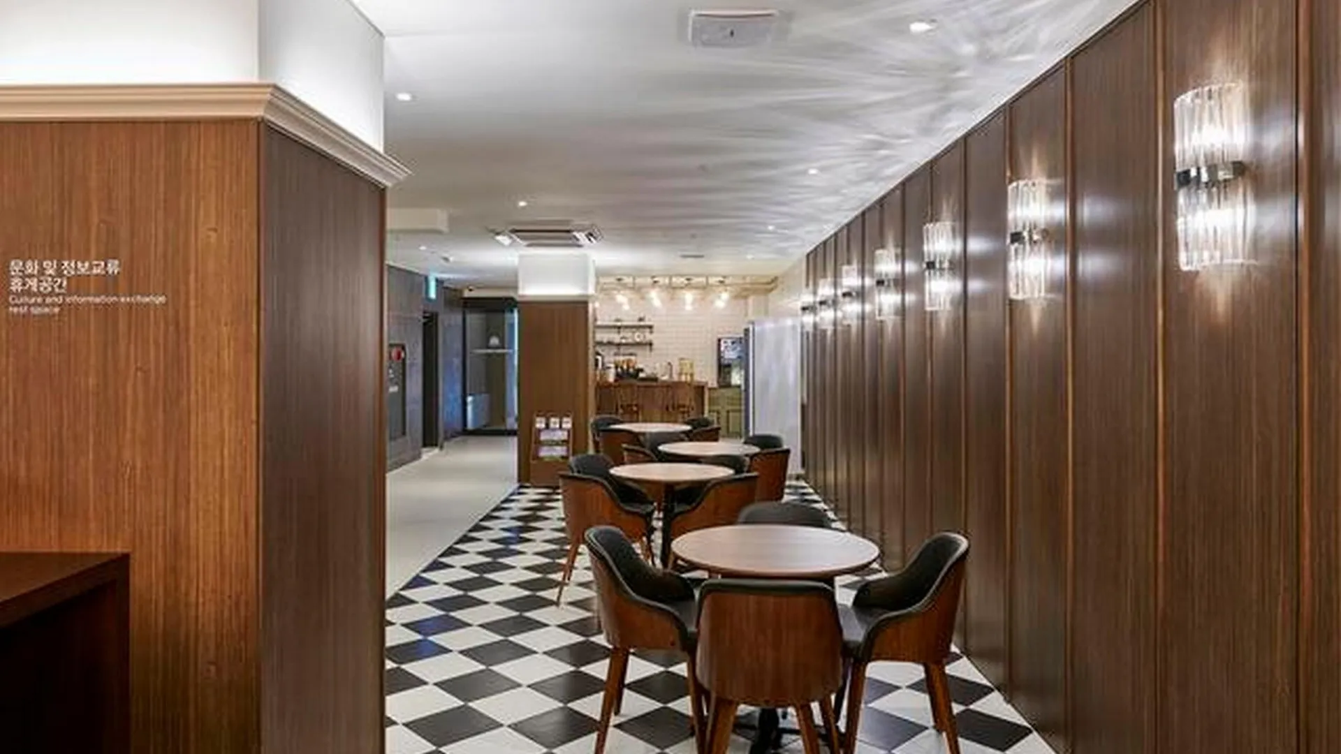 고양 일산 장항동 레이크 베이 호텔 로비