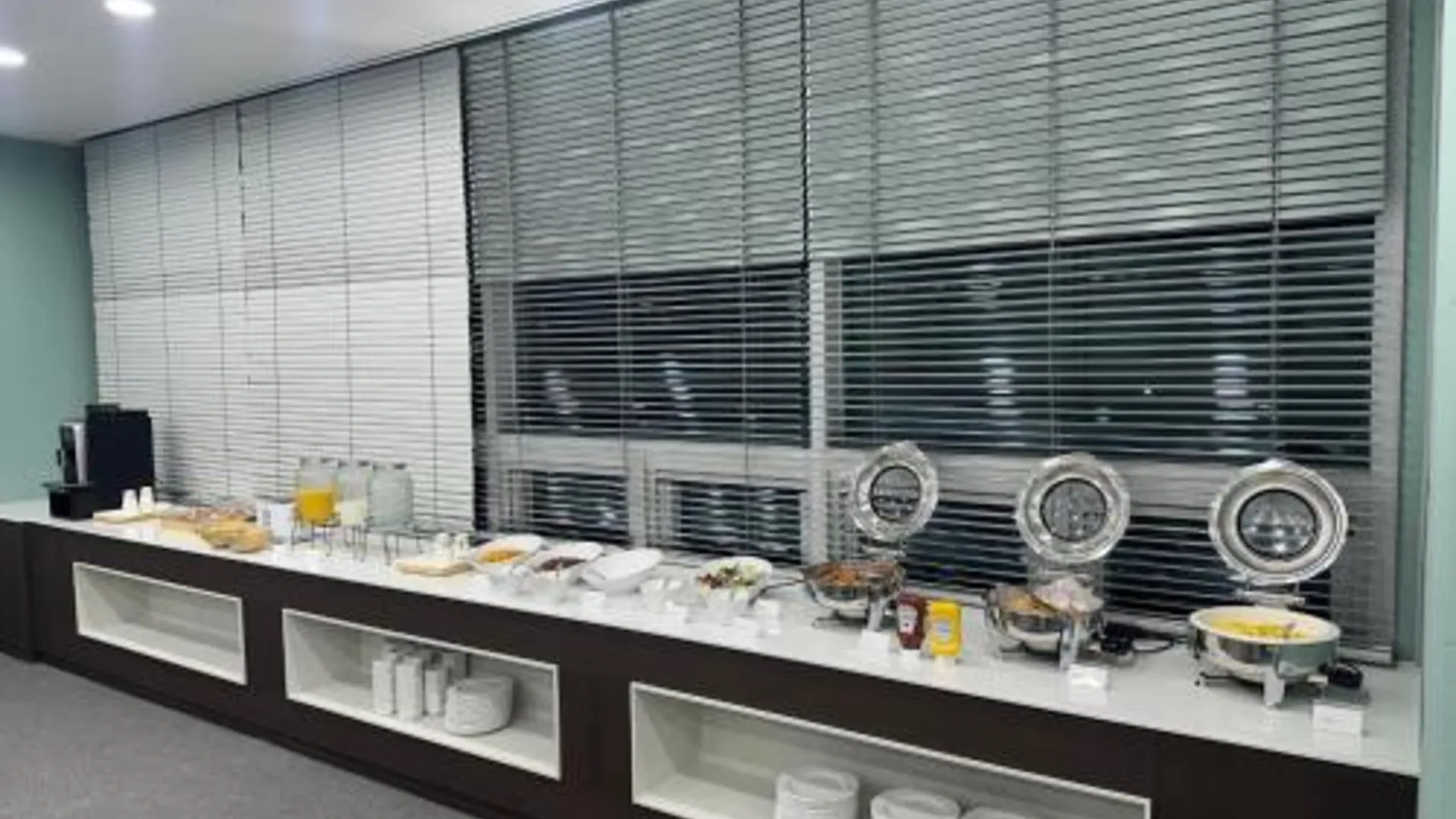 부산 에이치에비뉴 사상역점 레지던스 호텔 3성급 호텔 수영장