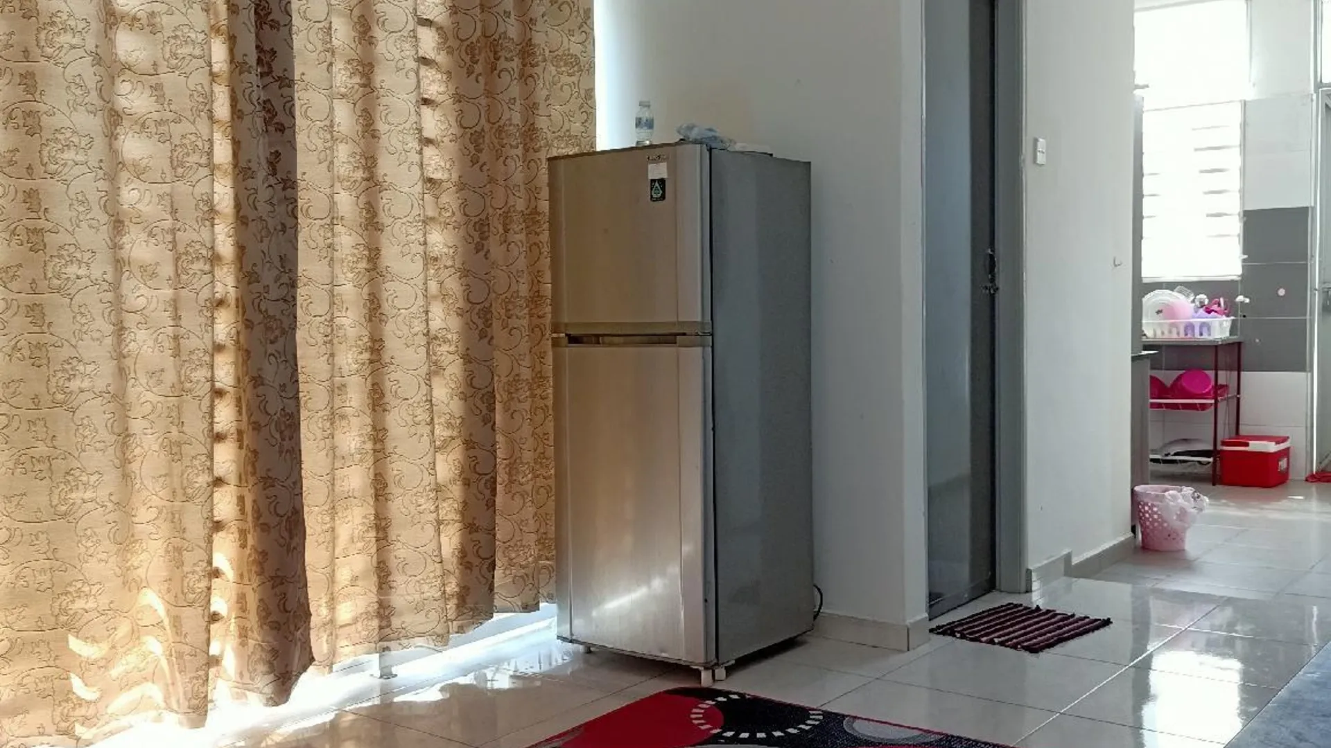 알로스타 / 알로르세타르 얀의 프라이빗 하우스 (2000m², 침실 3개, 프라이빗 욕실 2개) 2성급 싱글룸 외관