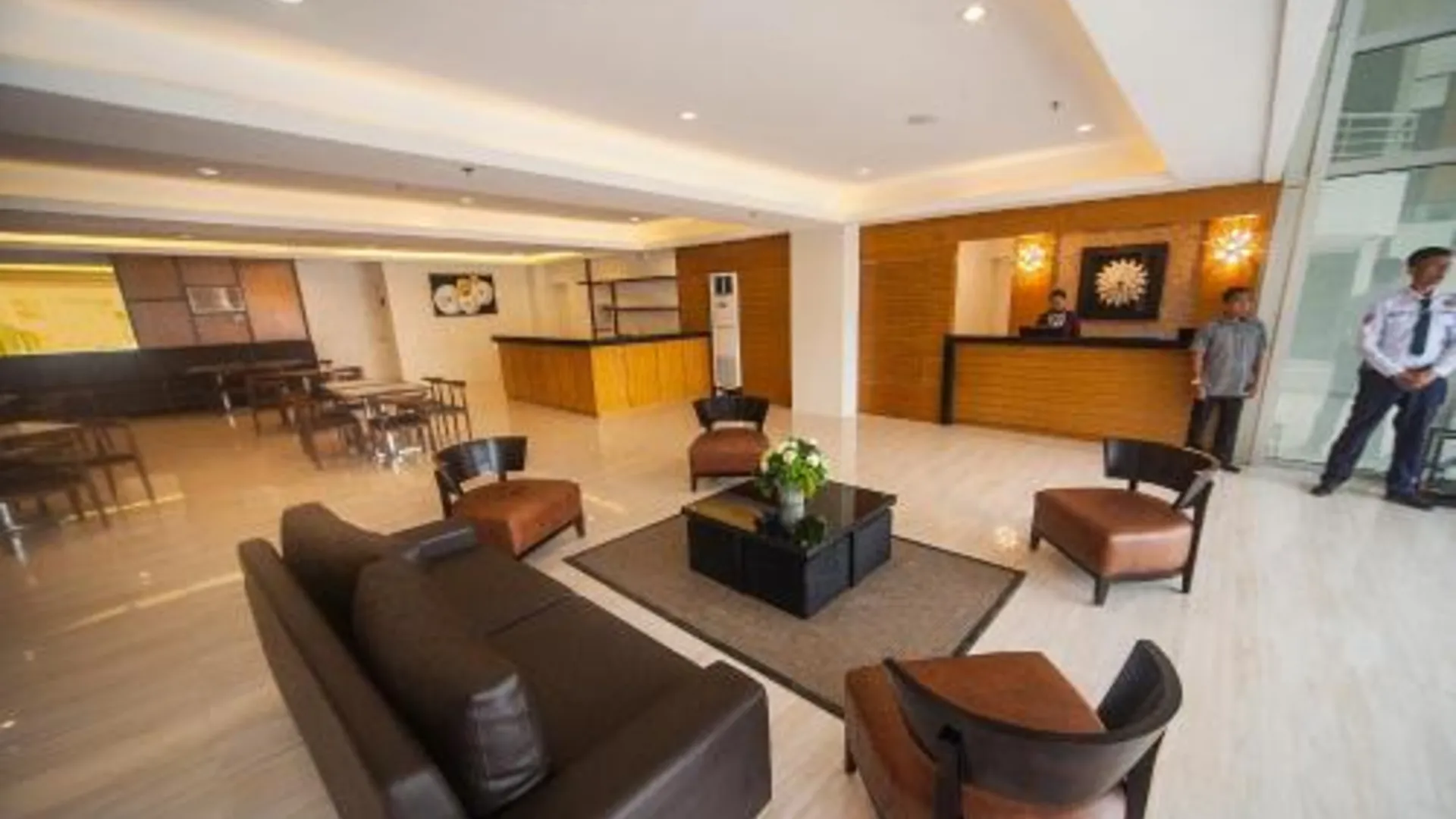 세부 더 NS 로얄 호텔 2성급 호텔 로비